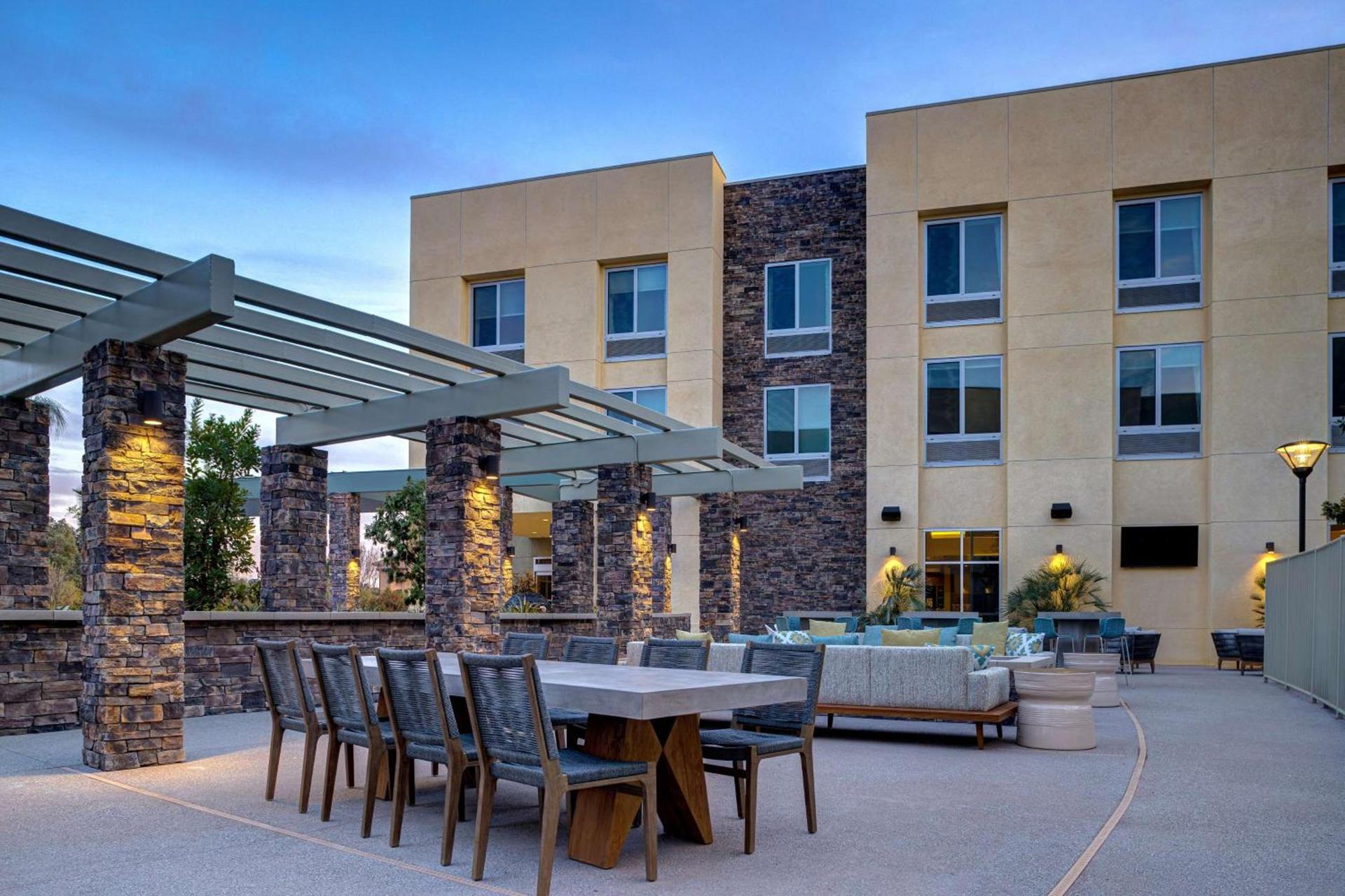 Hilton Garden Inn Temecula photo 5