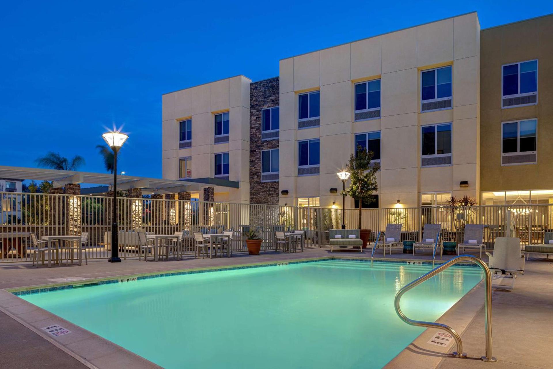 Hilton Garden Inn Temecula photo 16