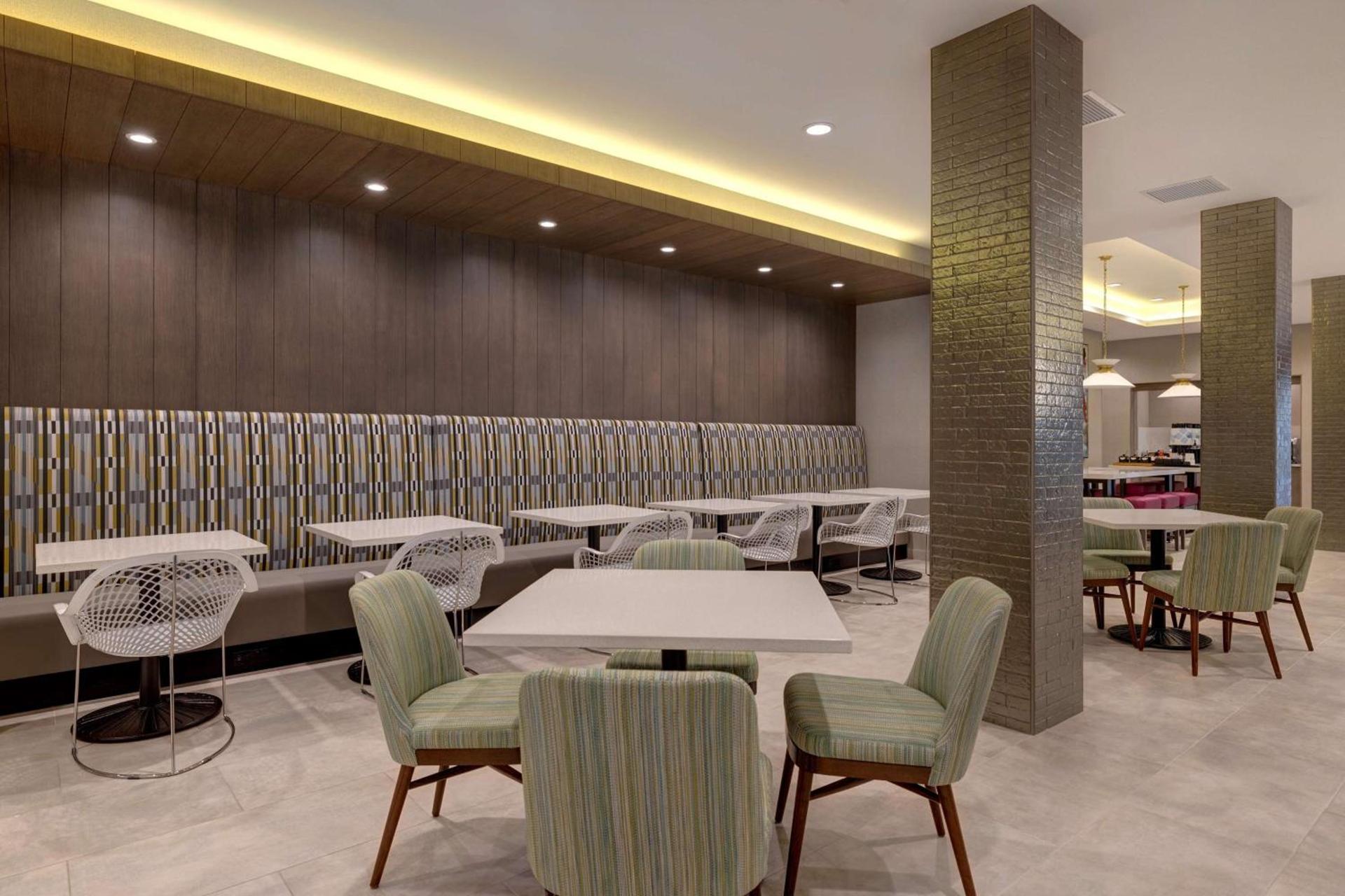 Hilton Garden Inn Temecula photo 19