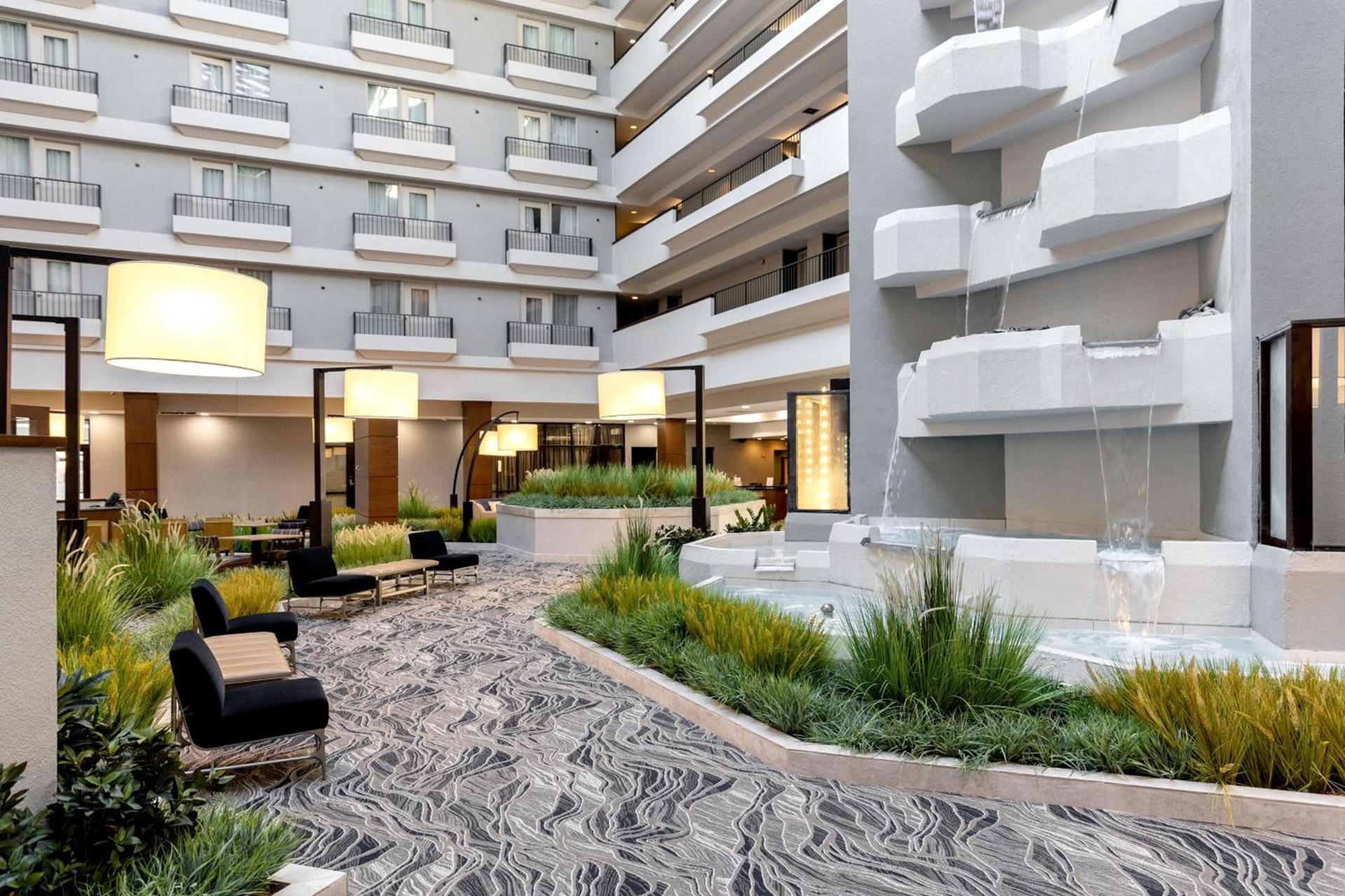 DoubleTree by Hilton Davenport photo 5