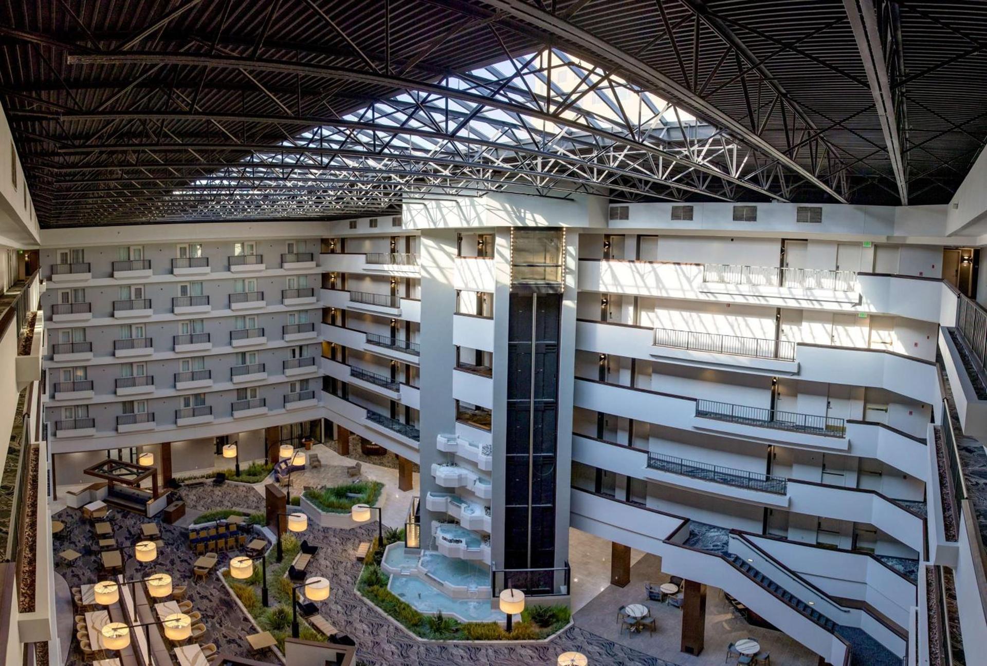 DoubleTree by Hilton Davenport photo 7