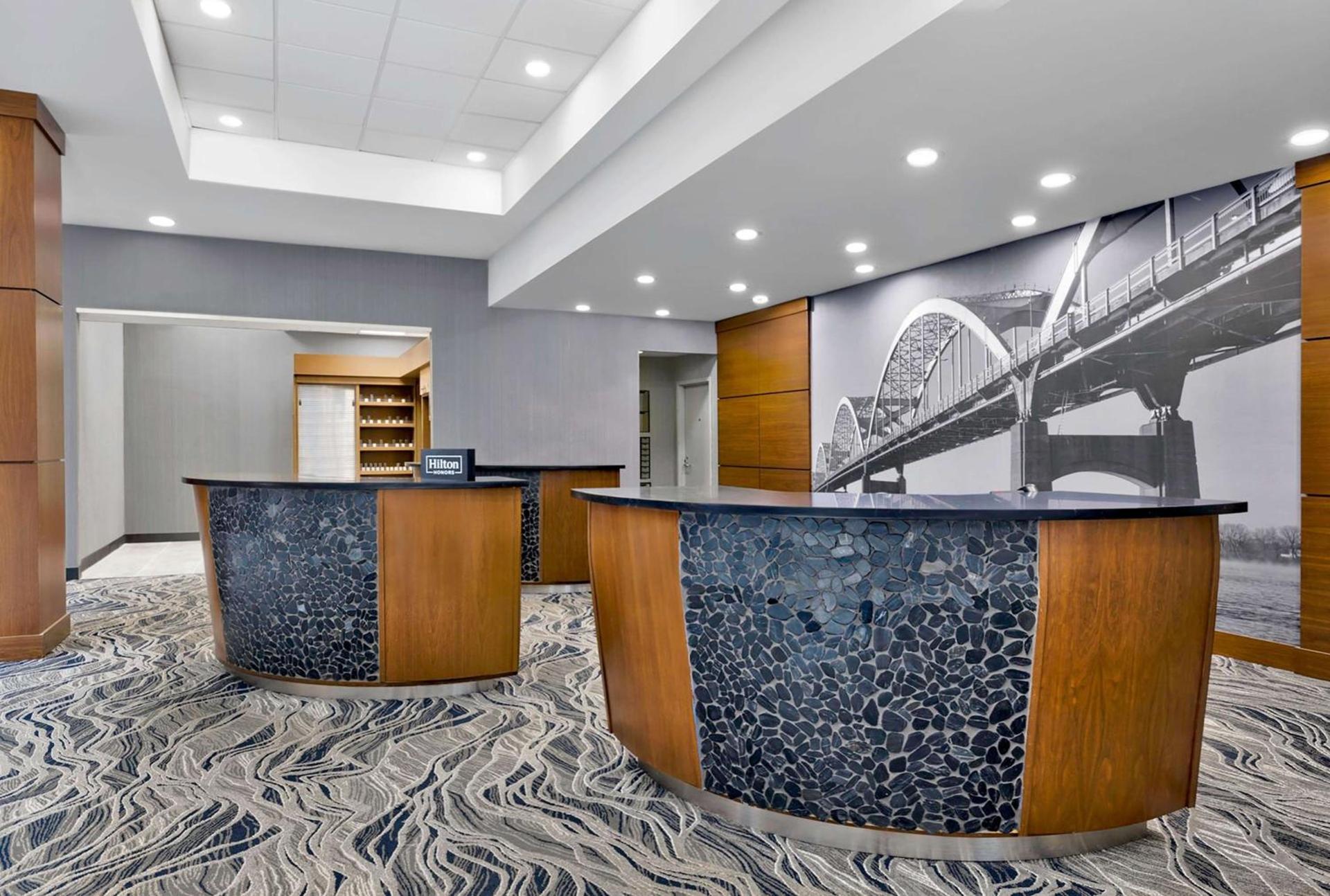 DoubleTree by Hilton Davenport photo 12