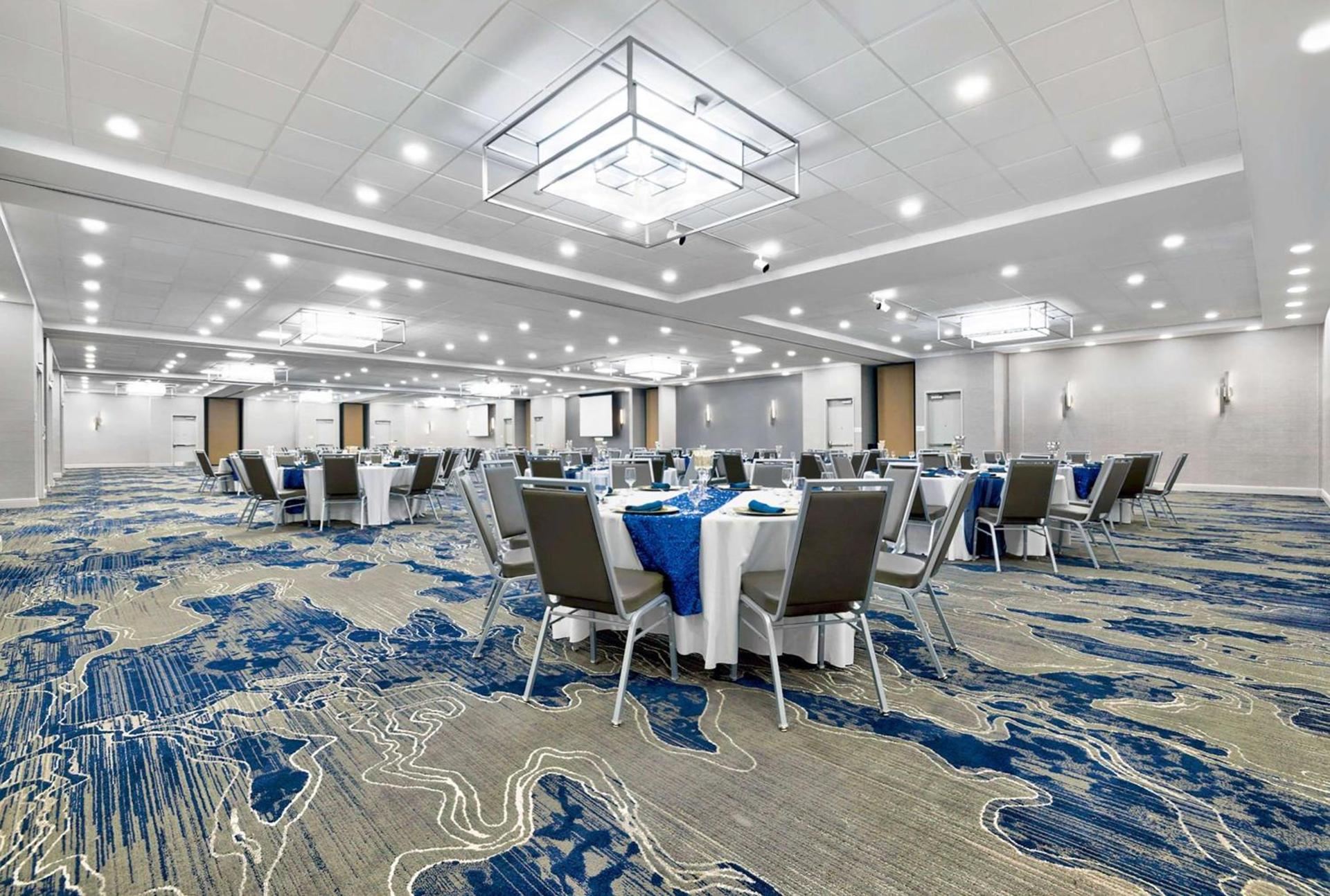 DoubleTree by Hilton Davenport photo 67