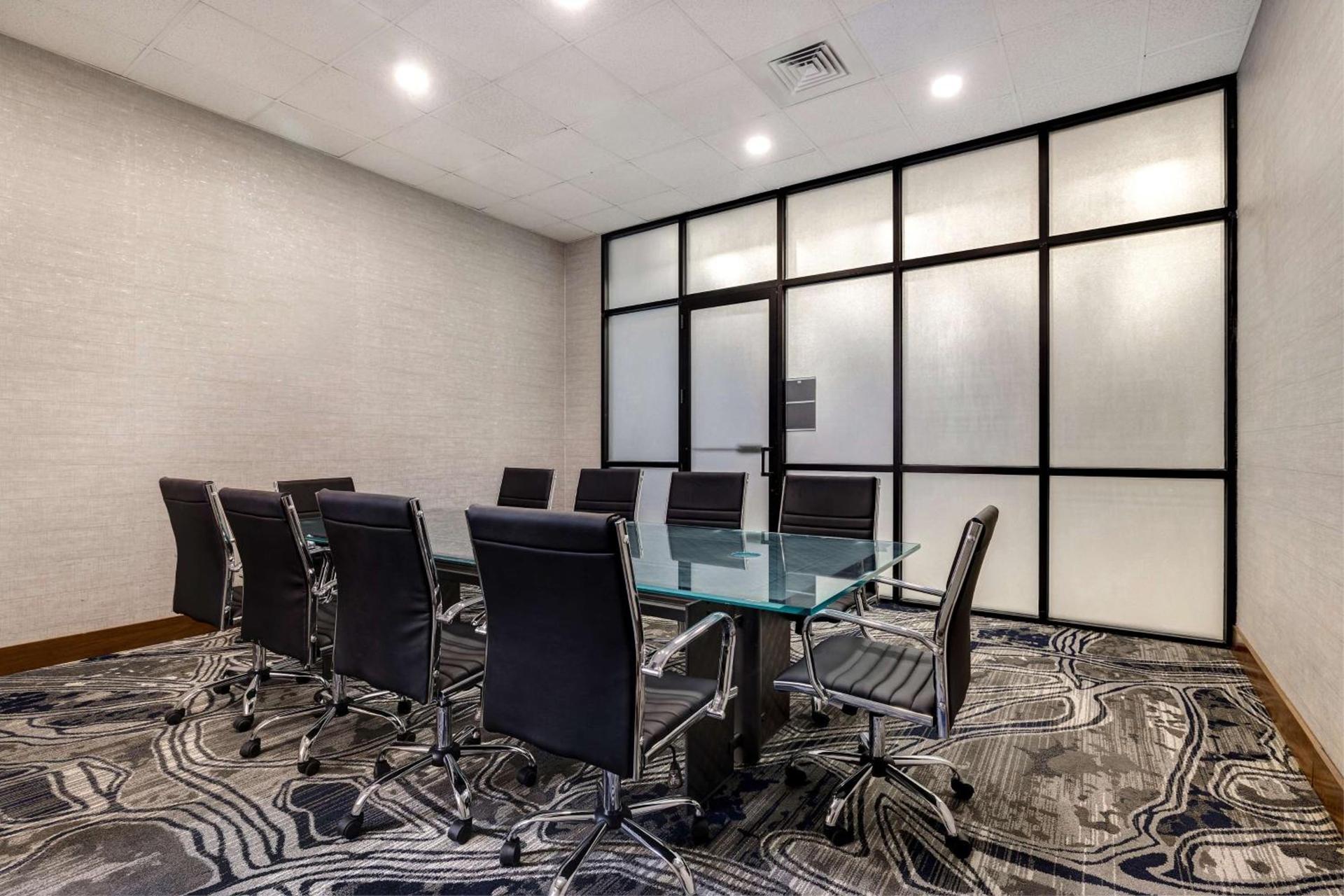 DoubleTree by Hilton Davenport photo 71