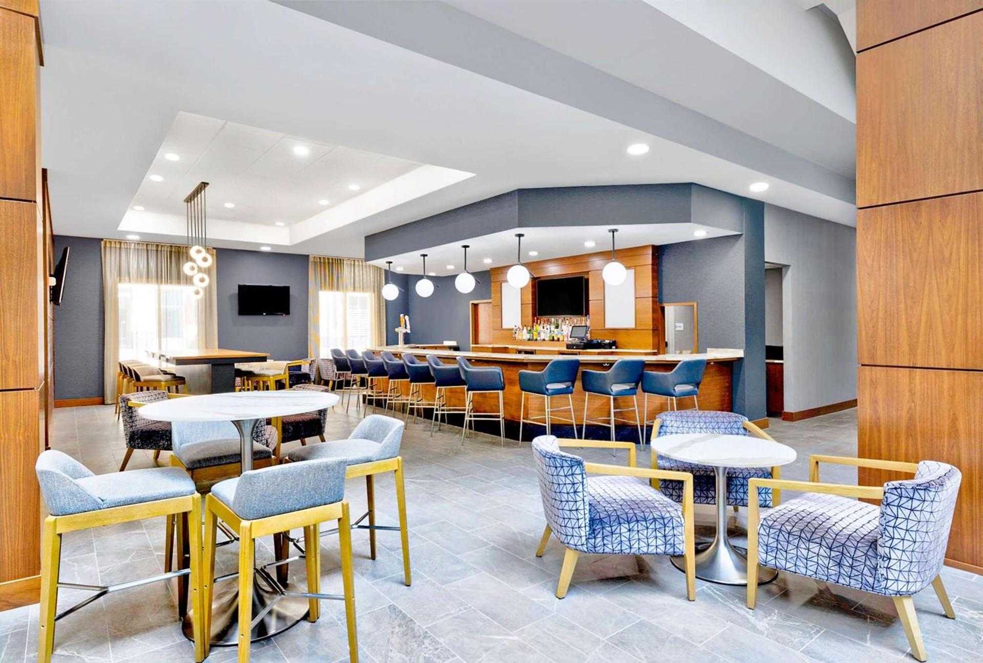 DoubleTree by Hilton Davenport photo 75