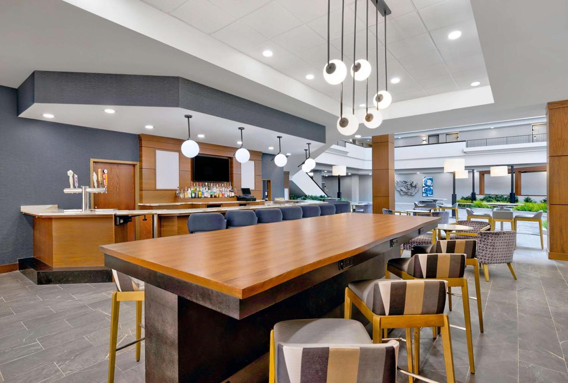 DoubleTree by Hilton Davenport photo 76