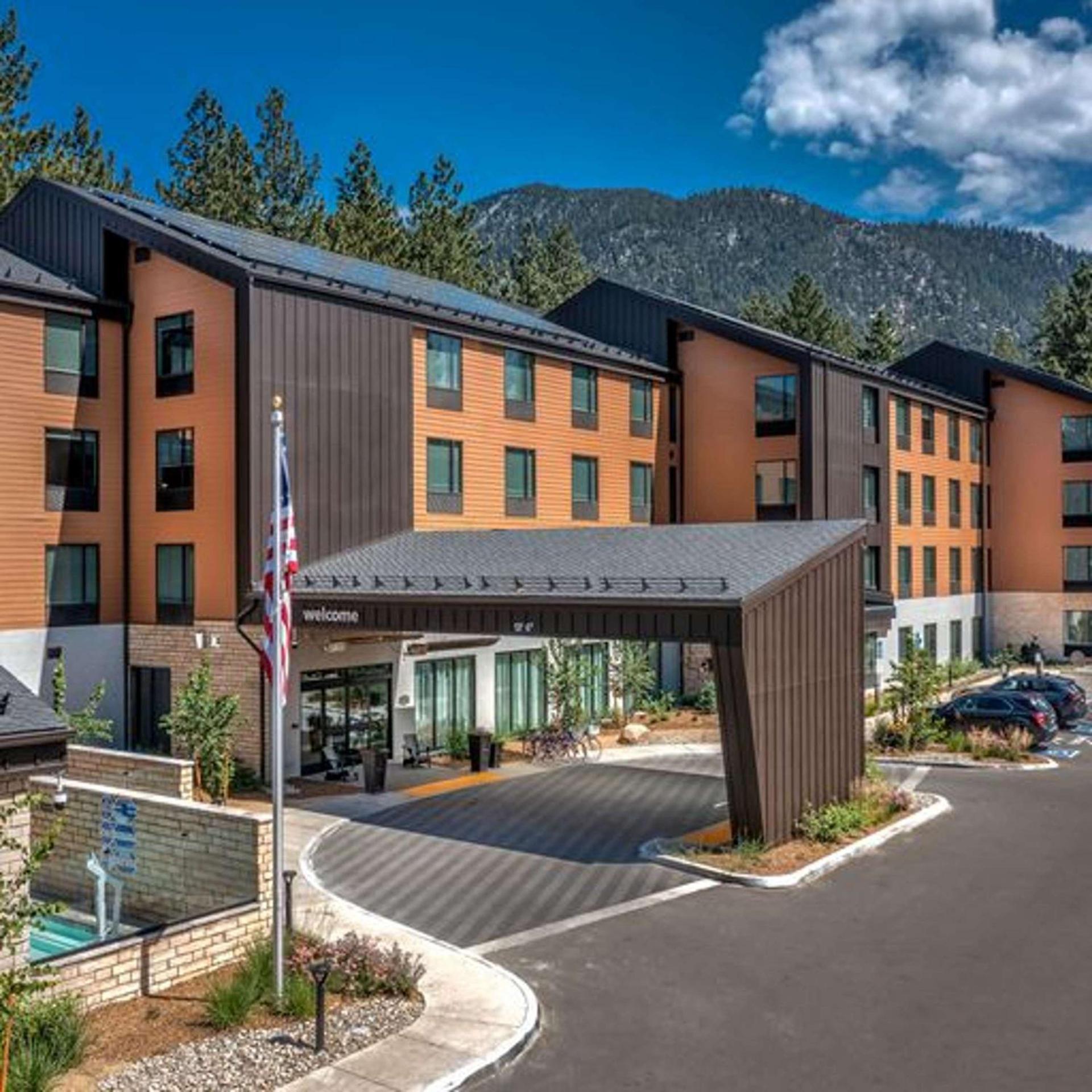 Hampton Inn & Suites South Lake Tahoe photo 4