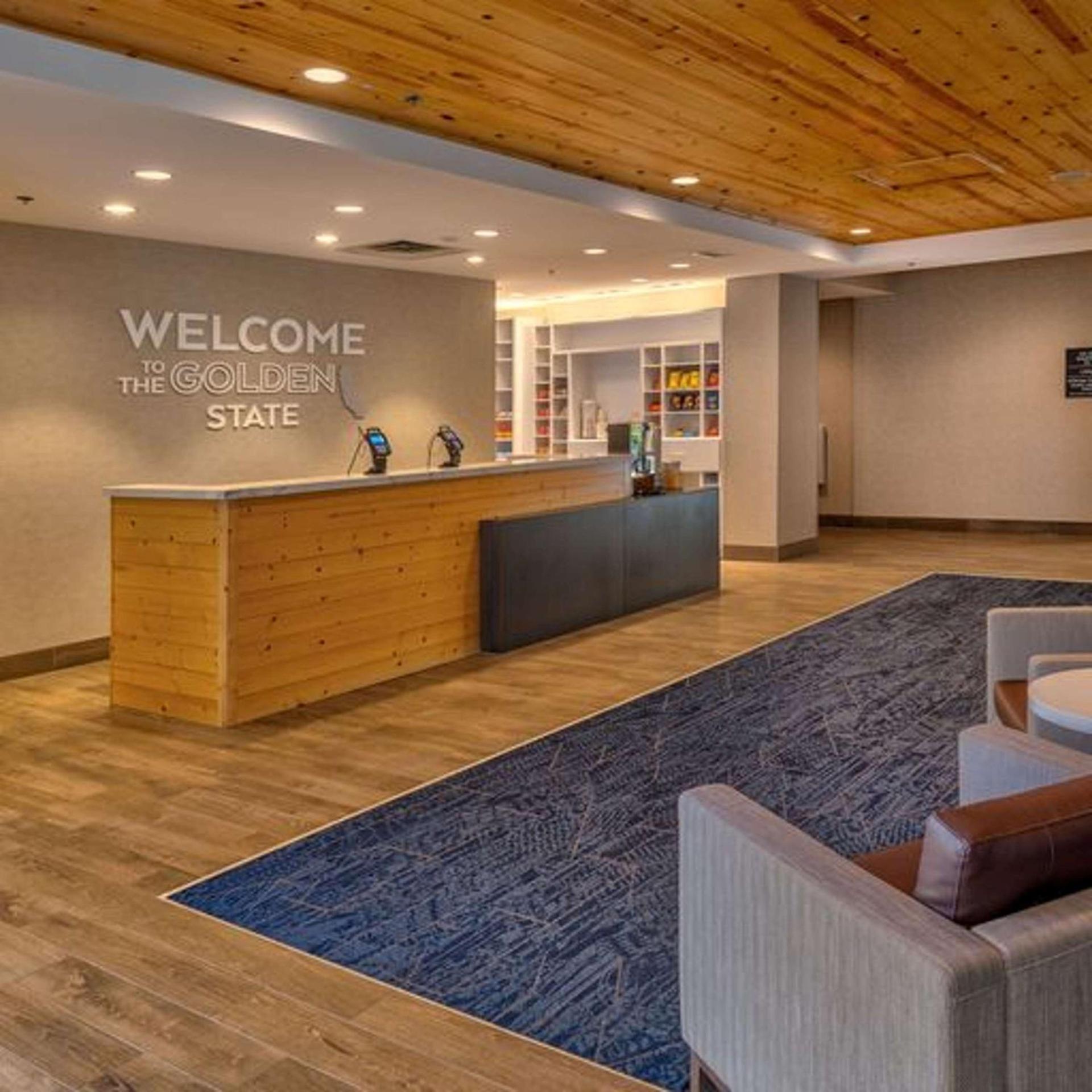 Hampton Inn & Suites South Lake Tahoe photo 7