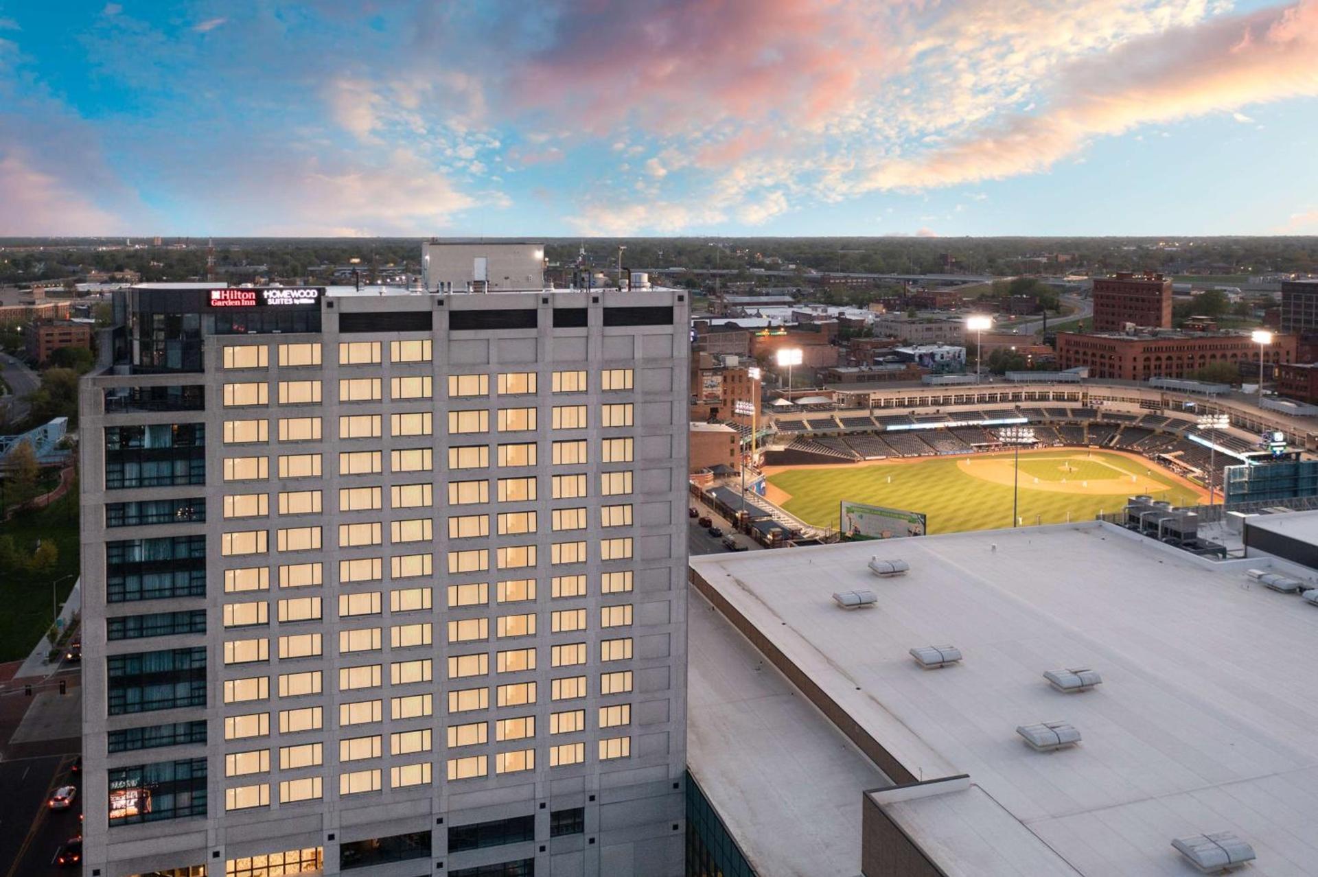 Homewood Suites By Hilton Toledo Downtown photo 2