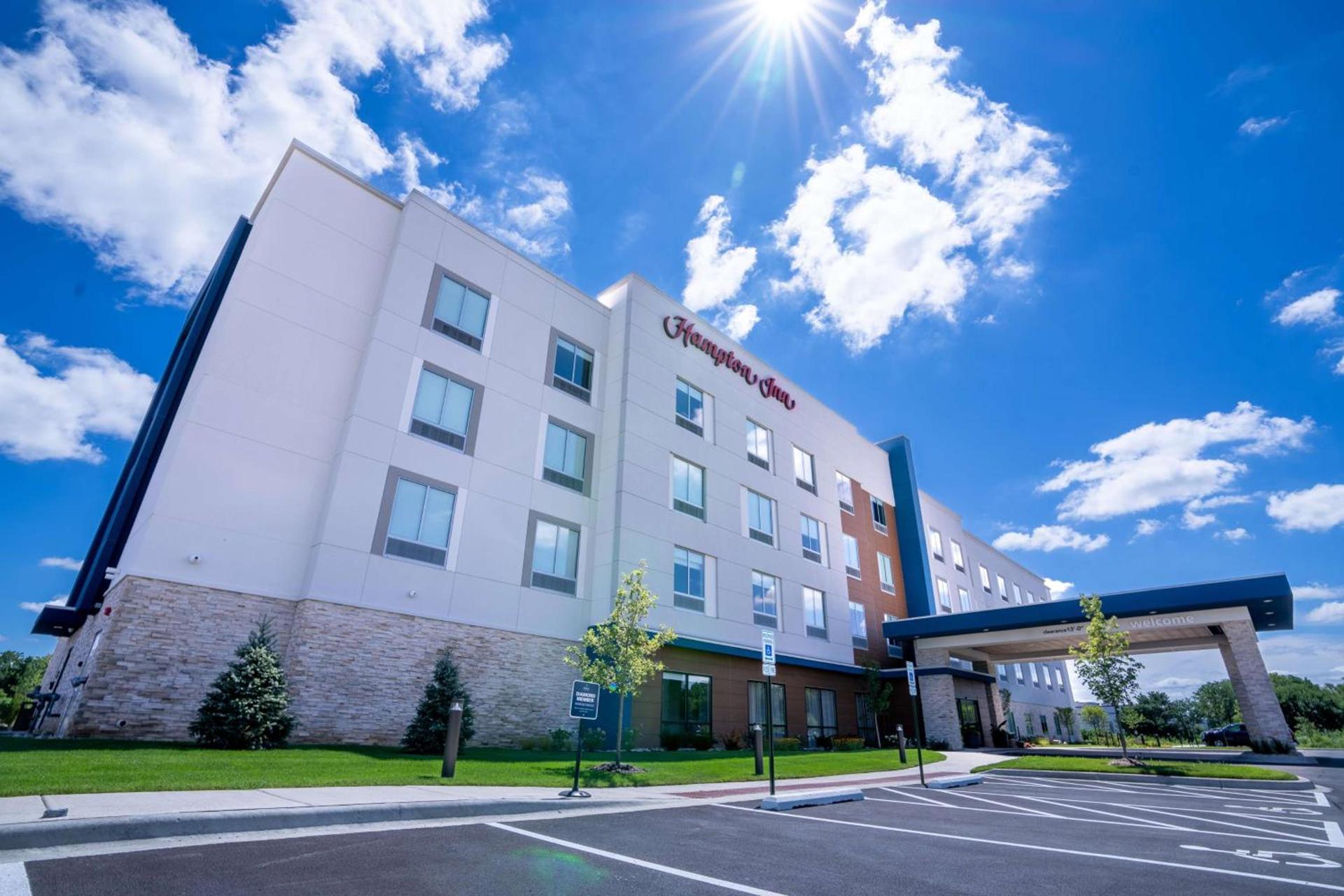 Hampton Inn By Hilton Huntley Chicago photo 1