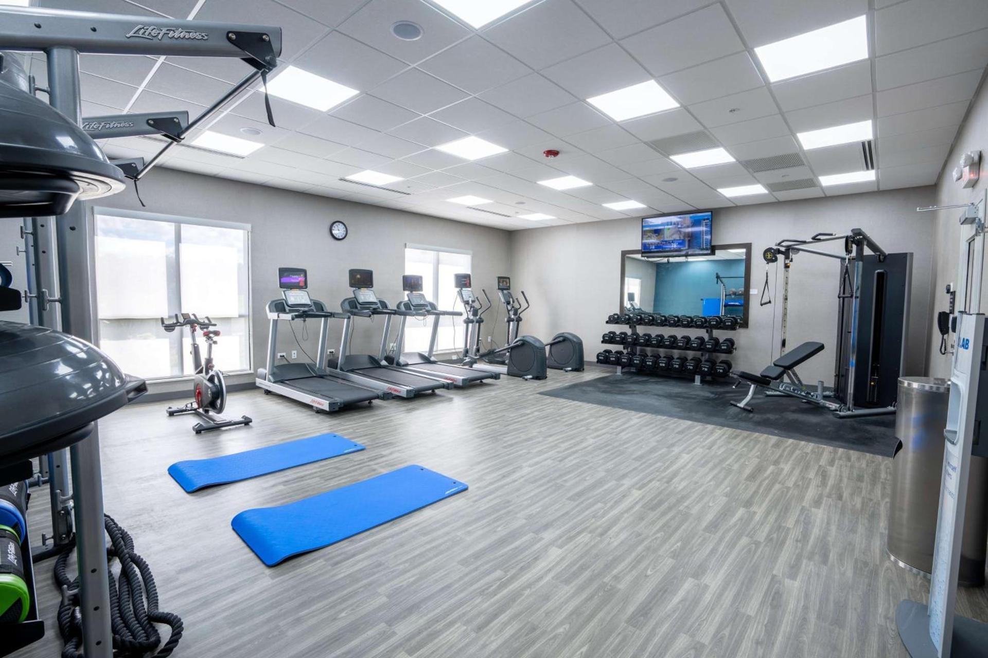 Hampton Inn By Hilton Huntley Chicago photo 12