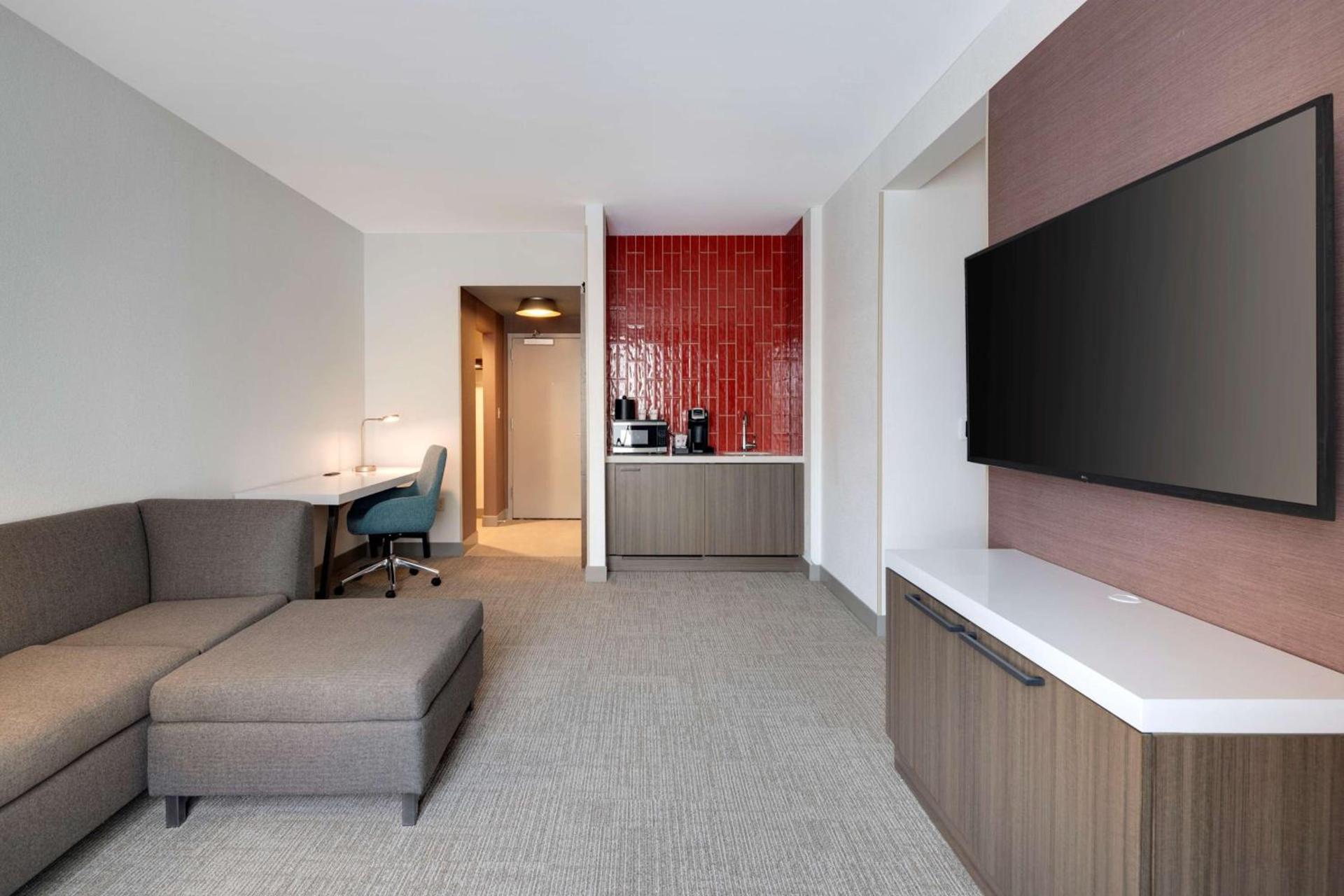 Hilton Garden Inn Haymarket photo 49