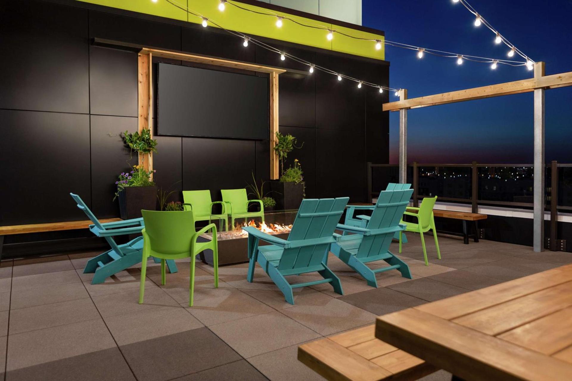 Home2 Suites By Hilton Minneapolis University Area photo 4