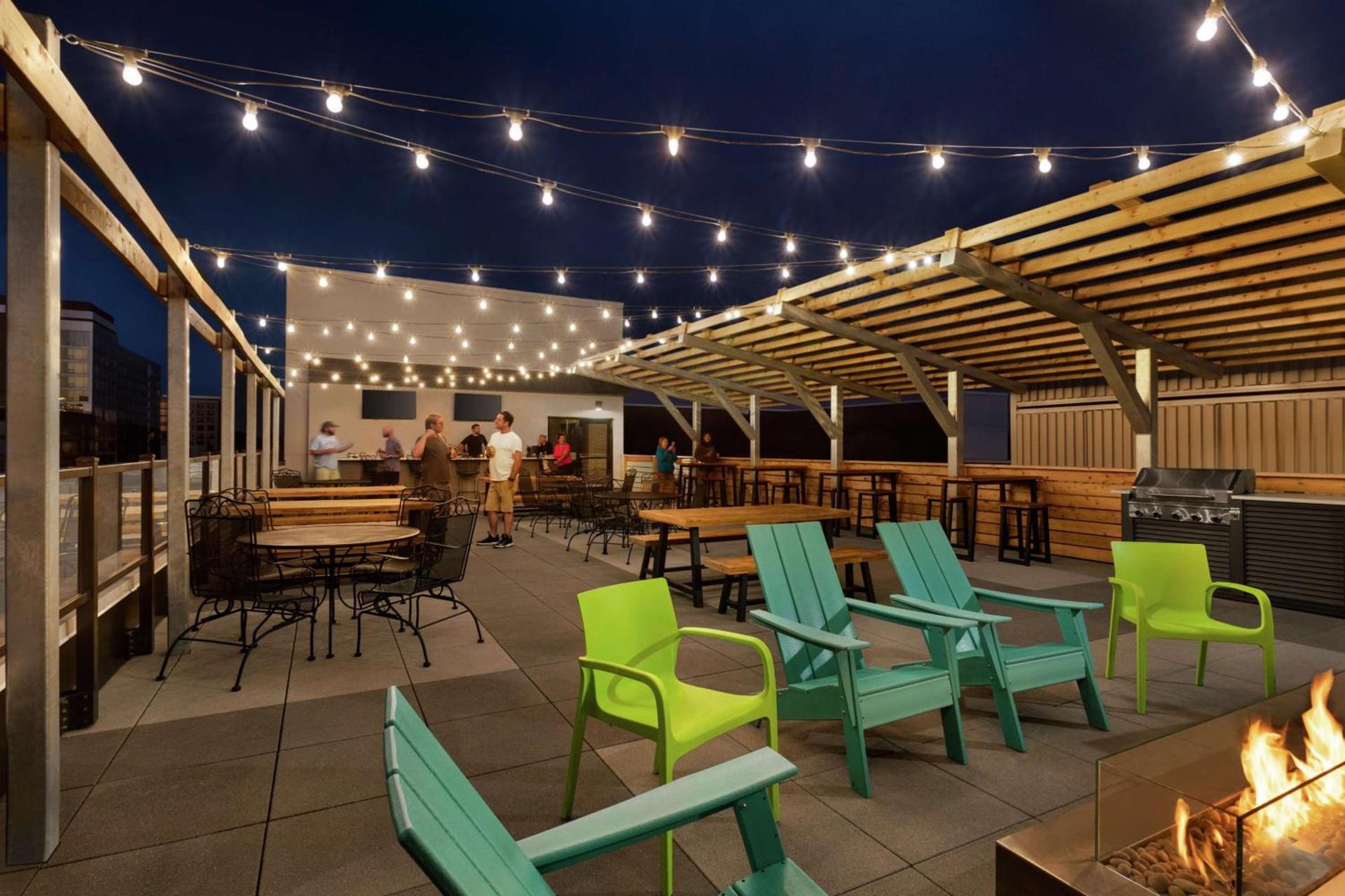 Home2 Suites By Hilton Minneapolis University Area photo 7