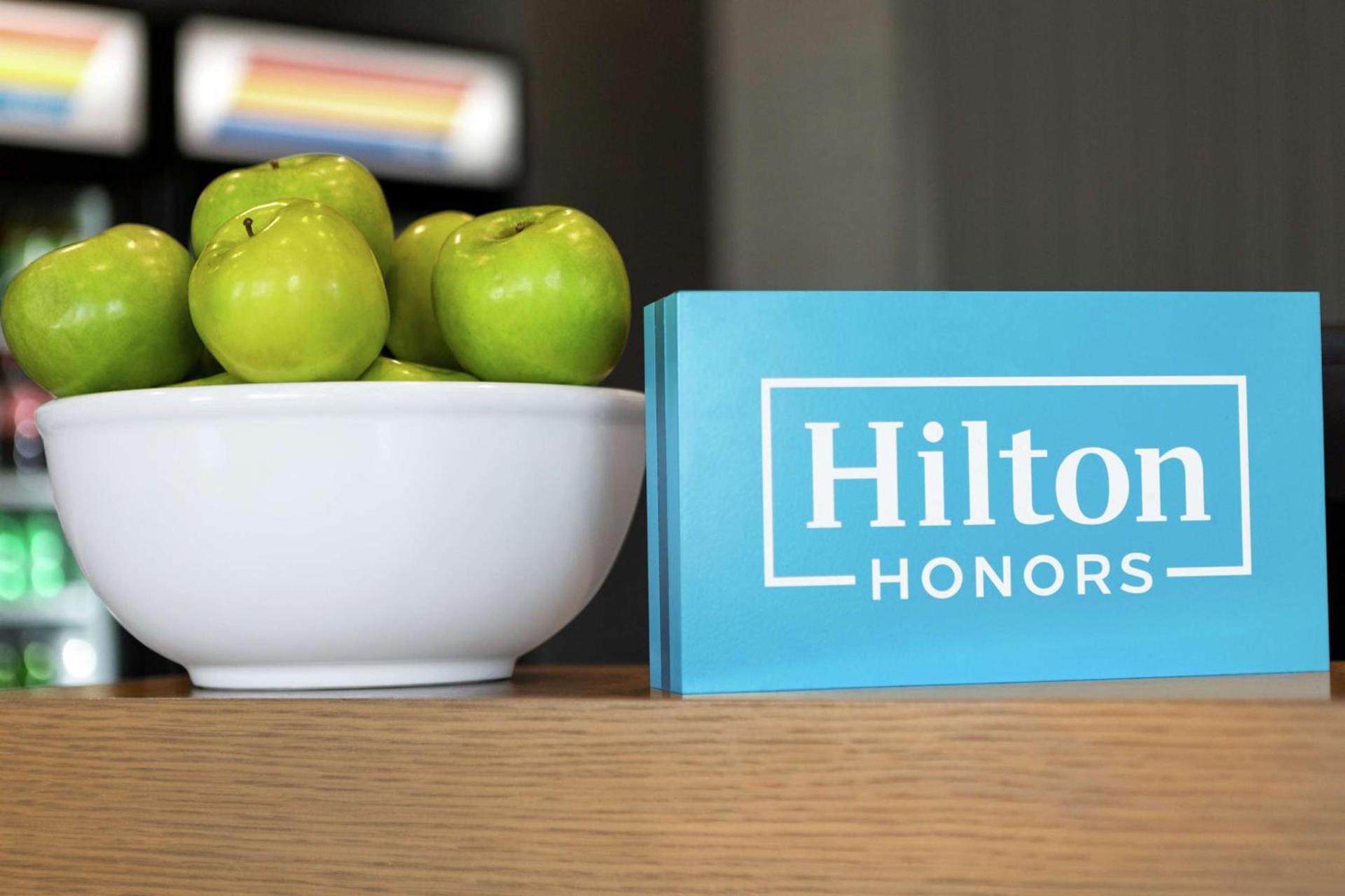 Home2 Suites By Hilton Minneapolis University Area photo 10