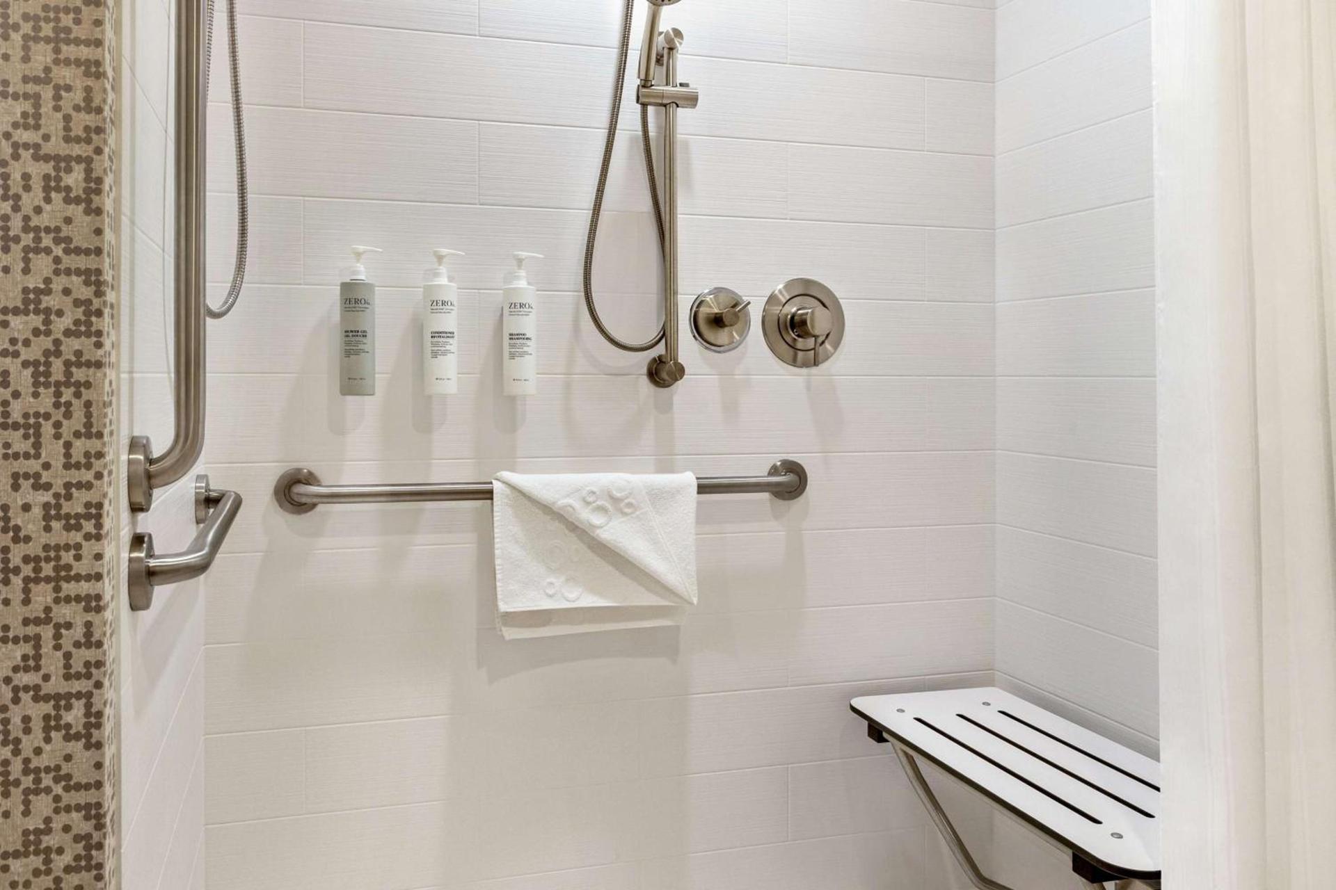 Home2 Suites By Hilton Minneapolis University Area photo 29