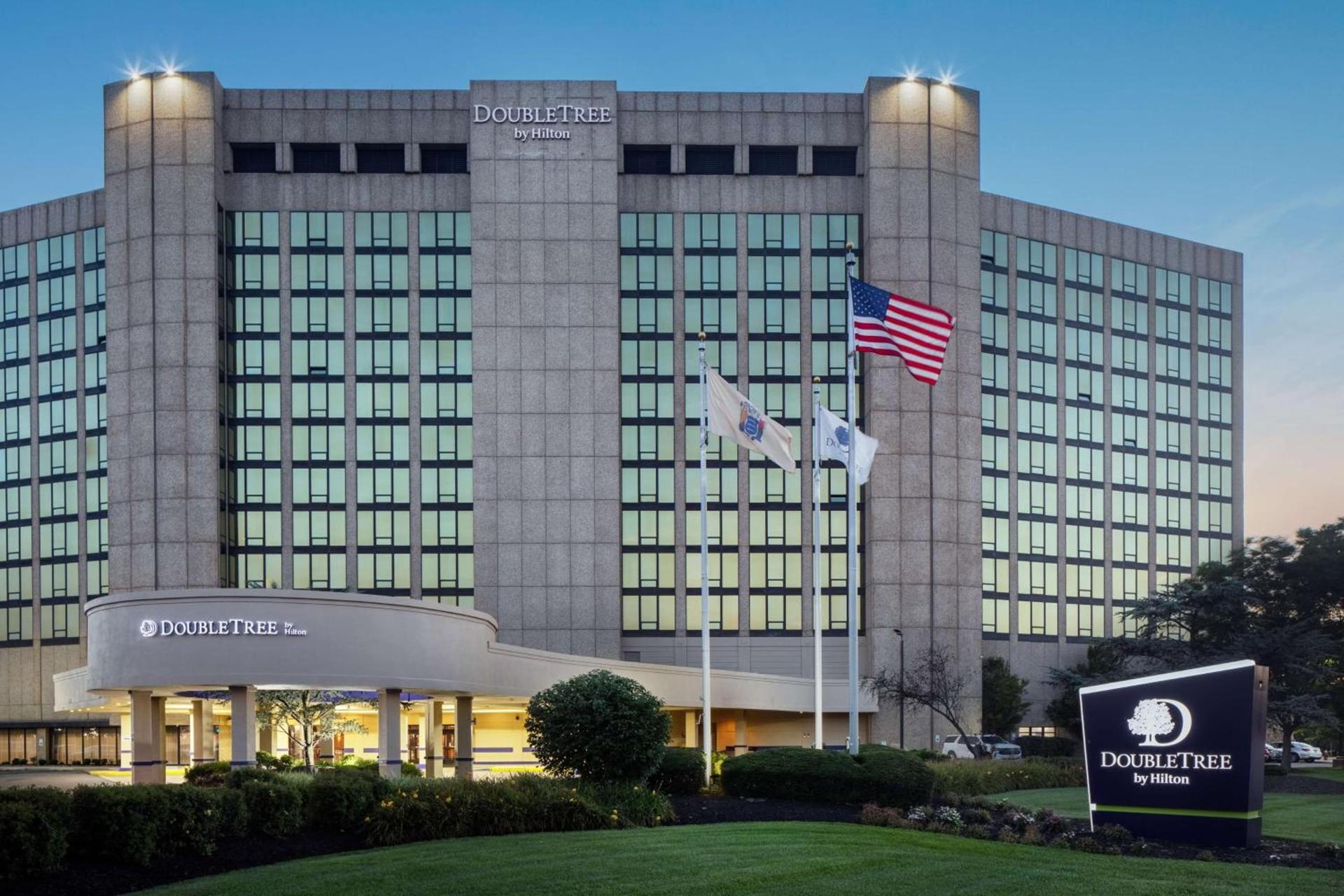 DoubleTree by Hilton Cherry Hill Philadelphia — hotel in Cherry Hill