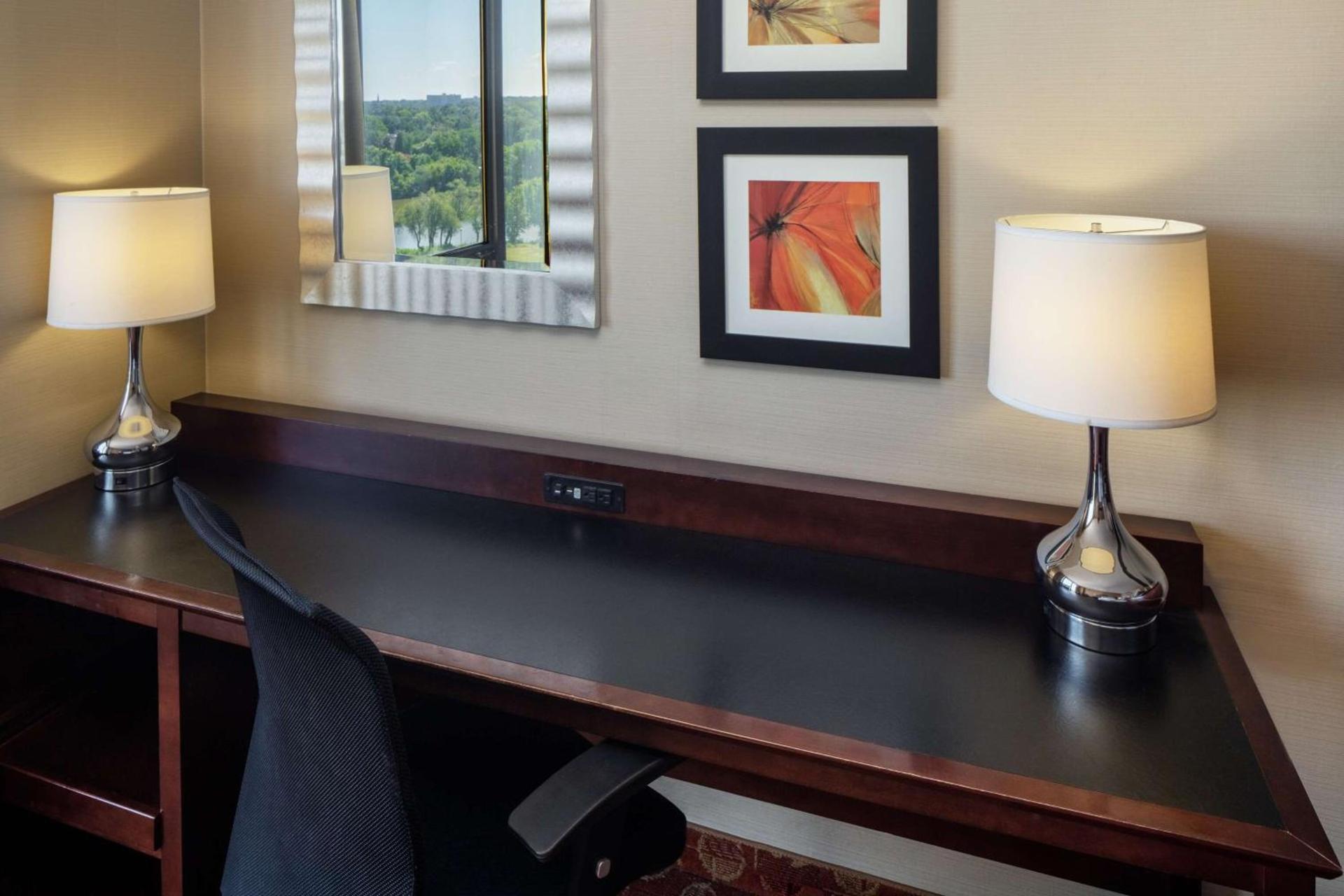 DoubleTree by Hilton Cherry Hill Philadelphia photo 27