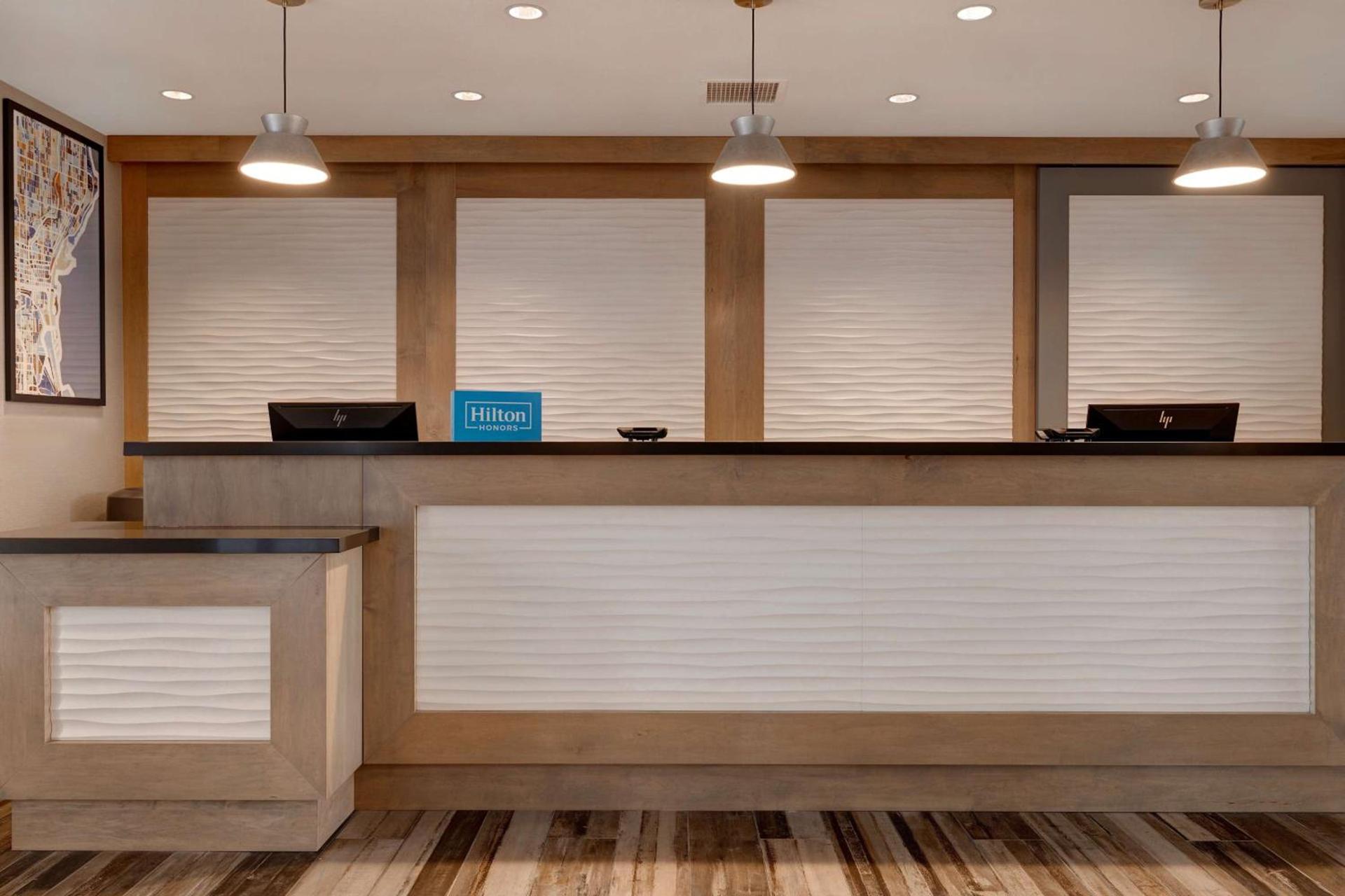 Homewood Suites By Hilton Oak Creek Milwaukee photo 12