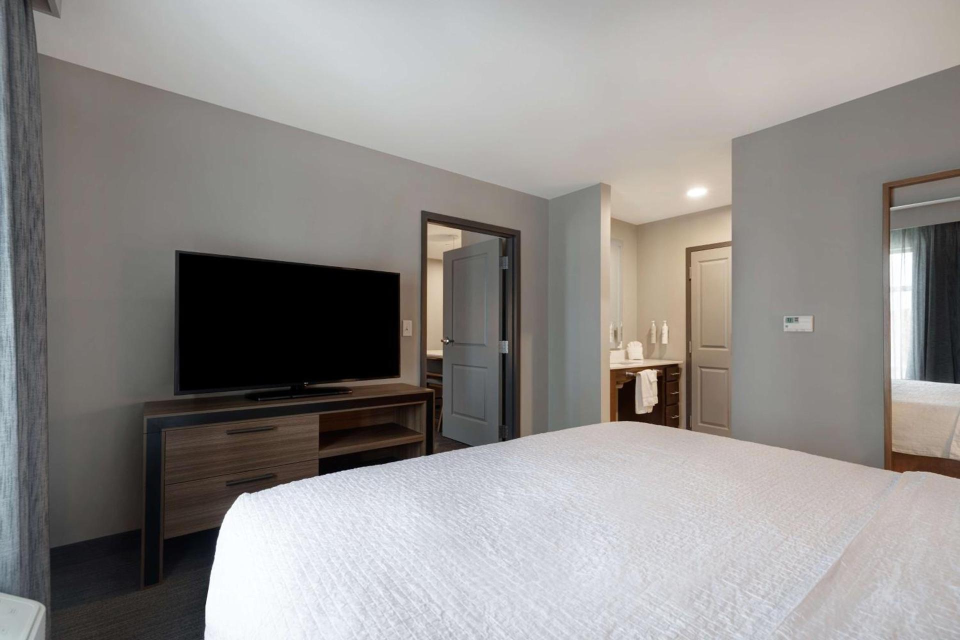 Homewood Suites By Hilton Oak Creek Milwaukee photo 26