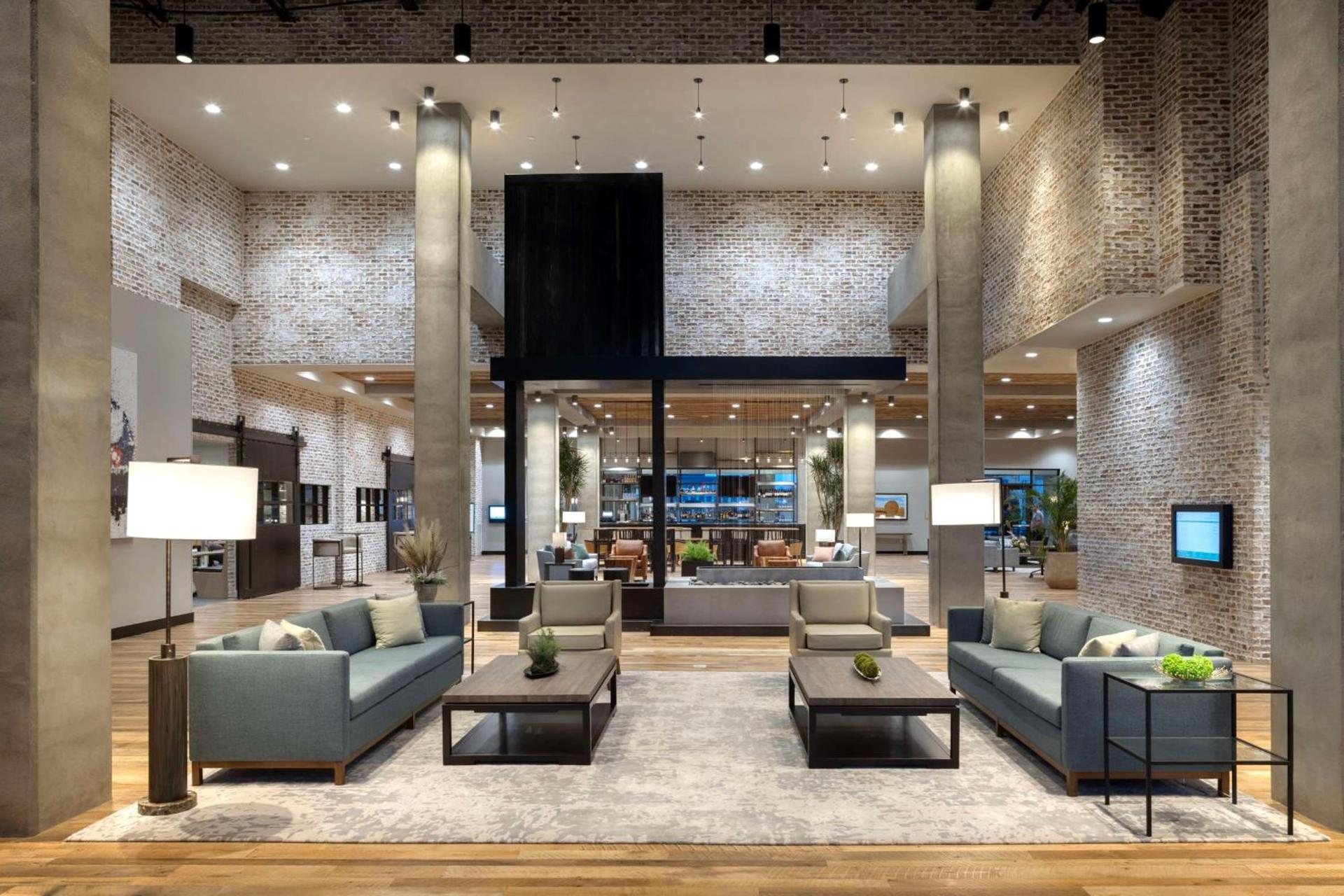 Embassy Suites By Hilton Bowling Green photo 6