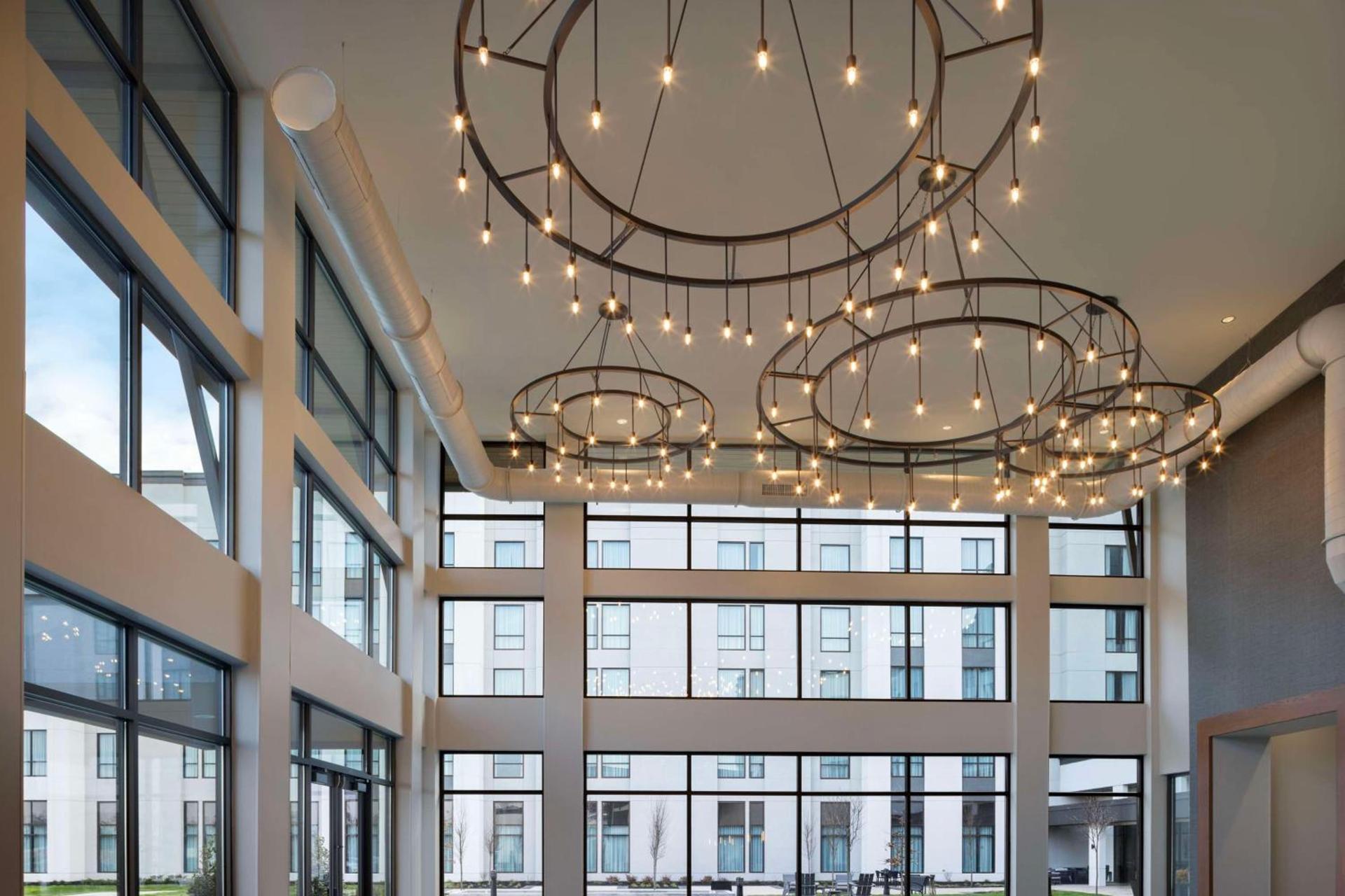 Embassy Suites By Hilton Bowling Green photo 7