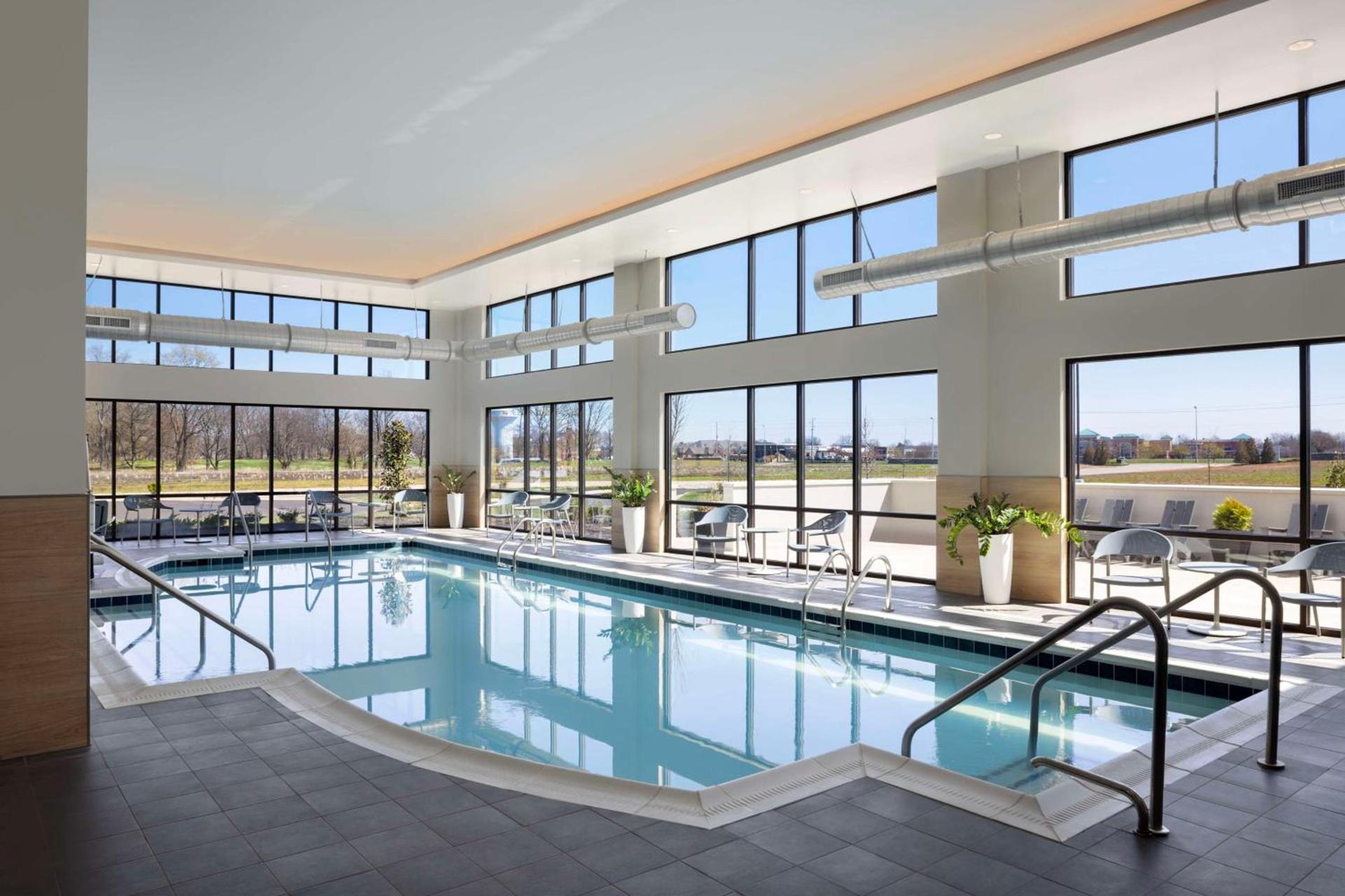 Embassy Suites By Hilton Bowling Green photo 12