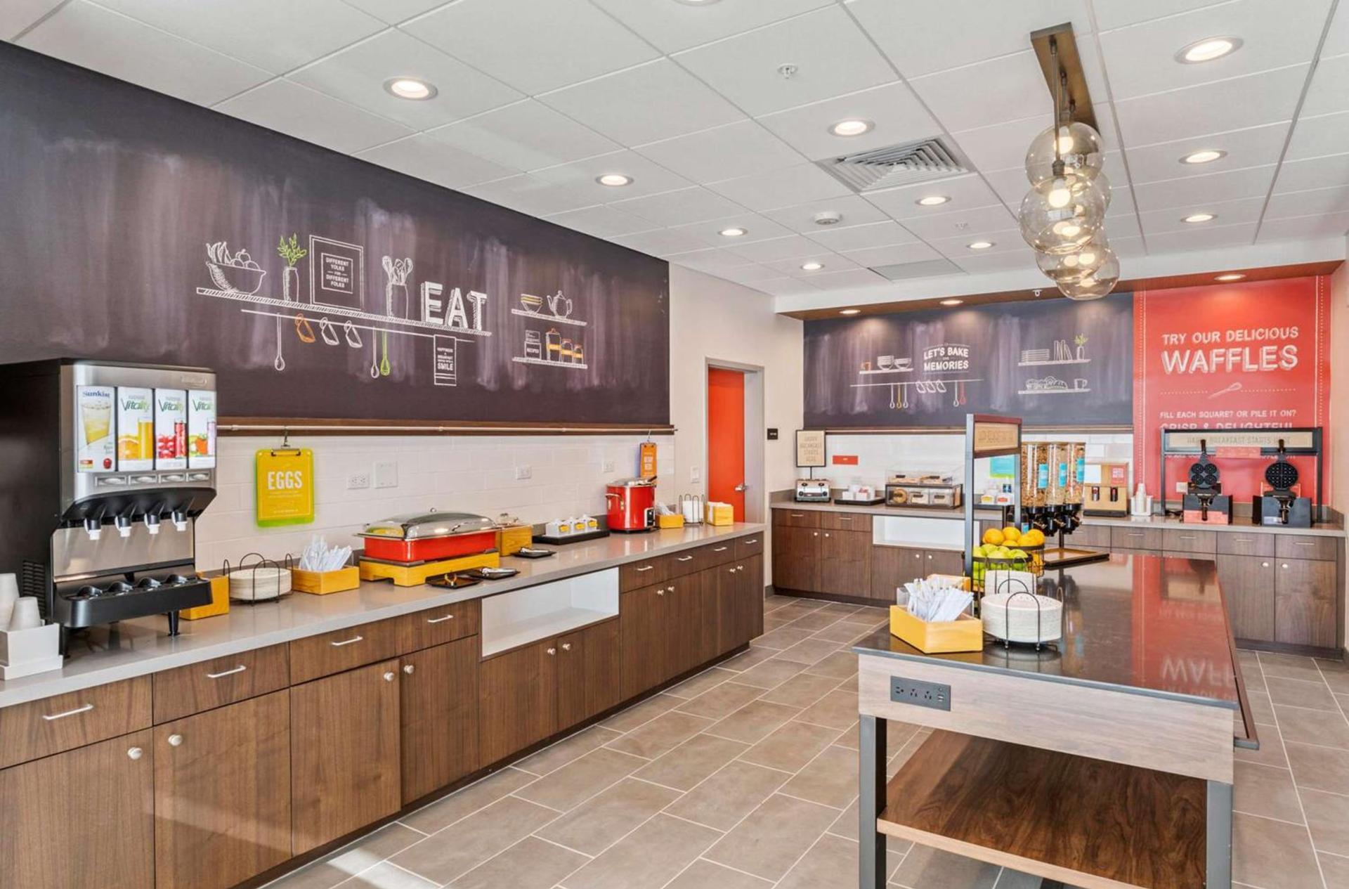 Hampton Inn Colorado Springs Northeast photo 27