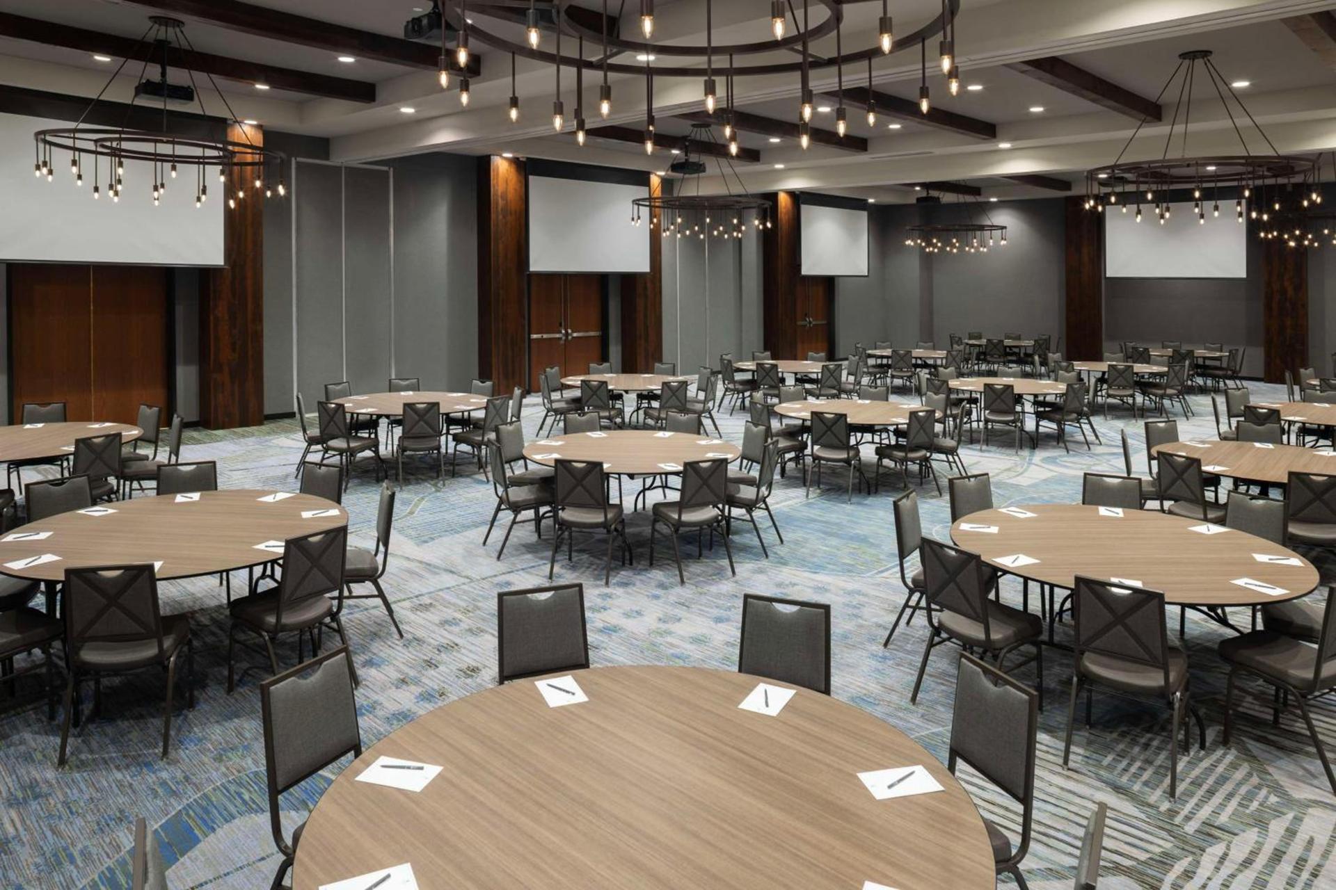 Embassy Suites By Hilton Bowling Green photo 44