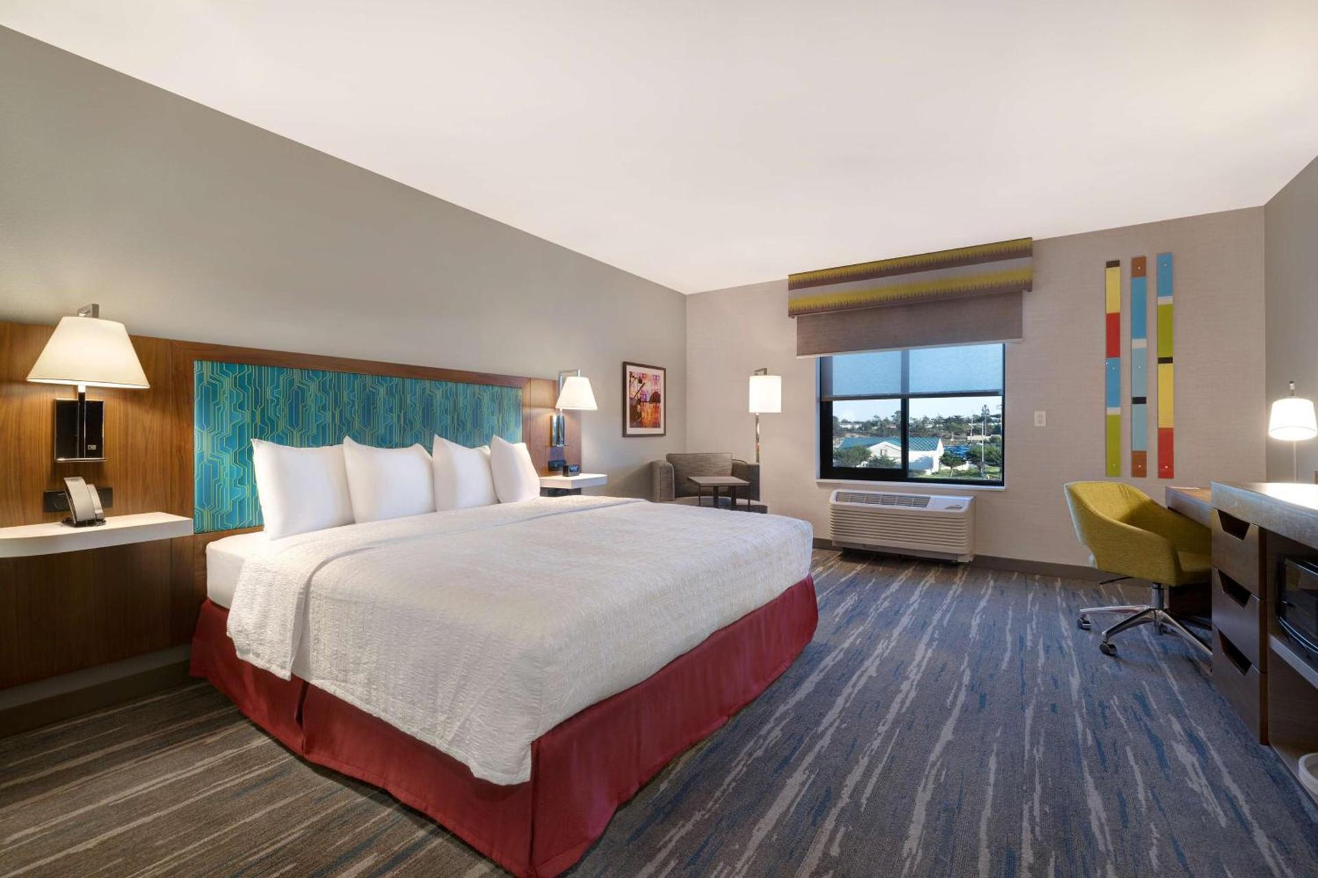 Hampton Inn & Suites Marina photo 20