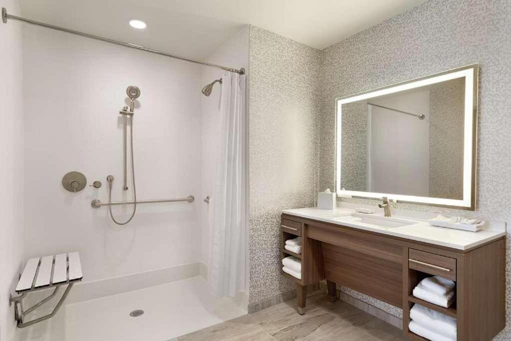 Home2 Suites By Hilton Alamogordo White Sands photo 51