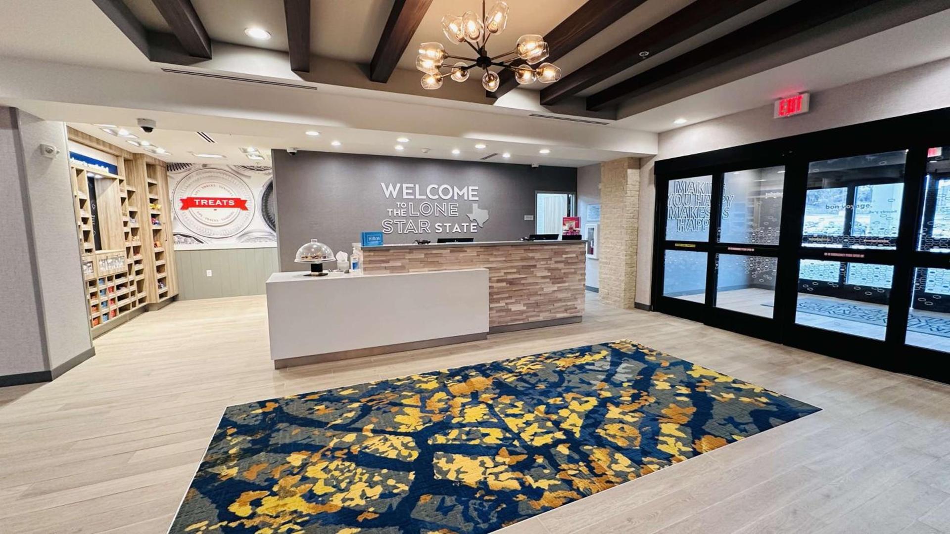 Hampton Inn & Suites Weatherford, Tx photo 4