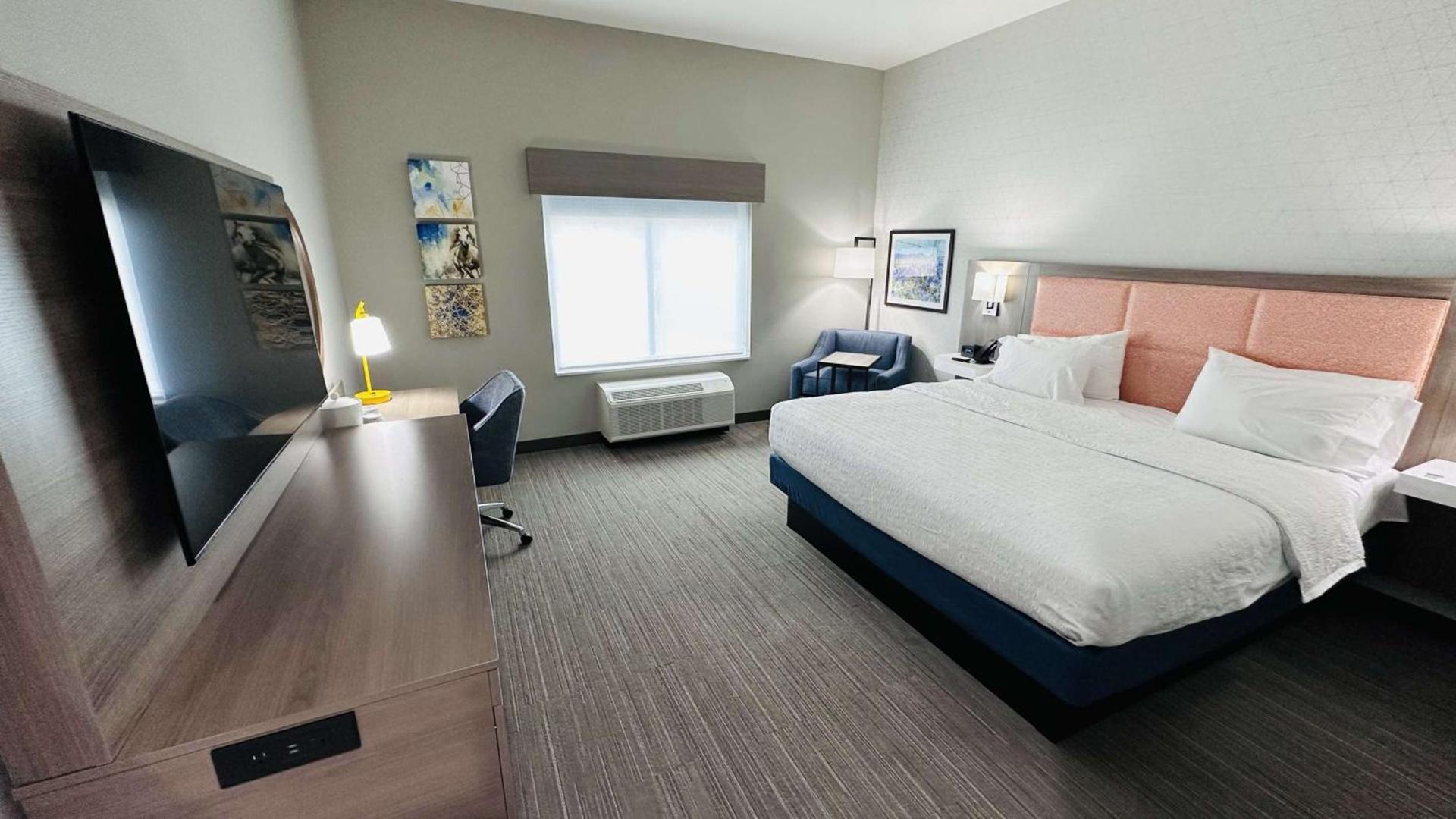 Hampton Inn & Suites Weatherford, Tx photo 35