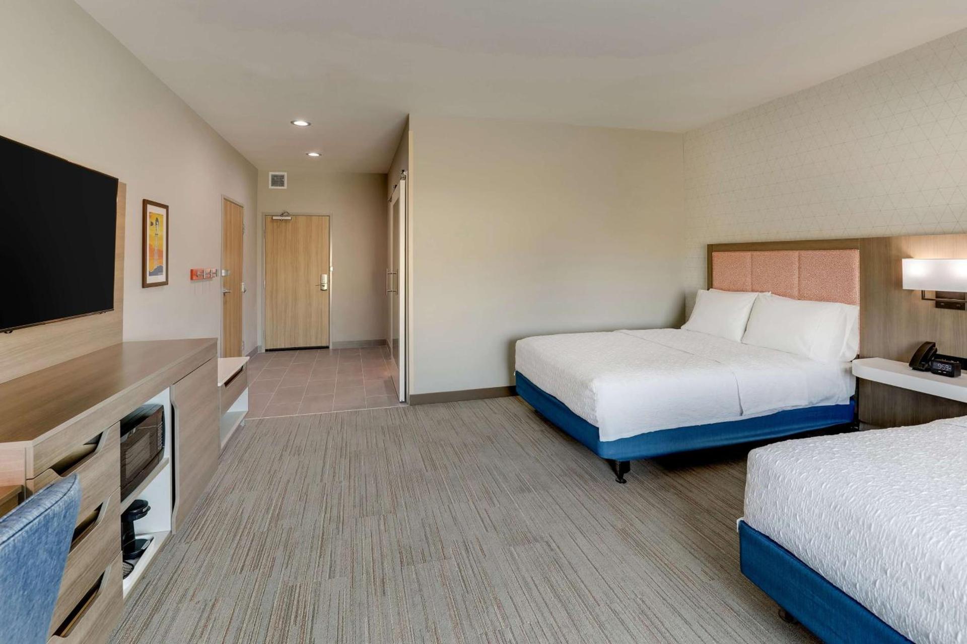 Hampton Inn & Suites Weatherford, Tx photo 42