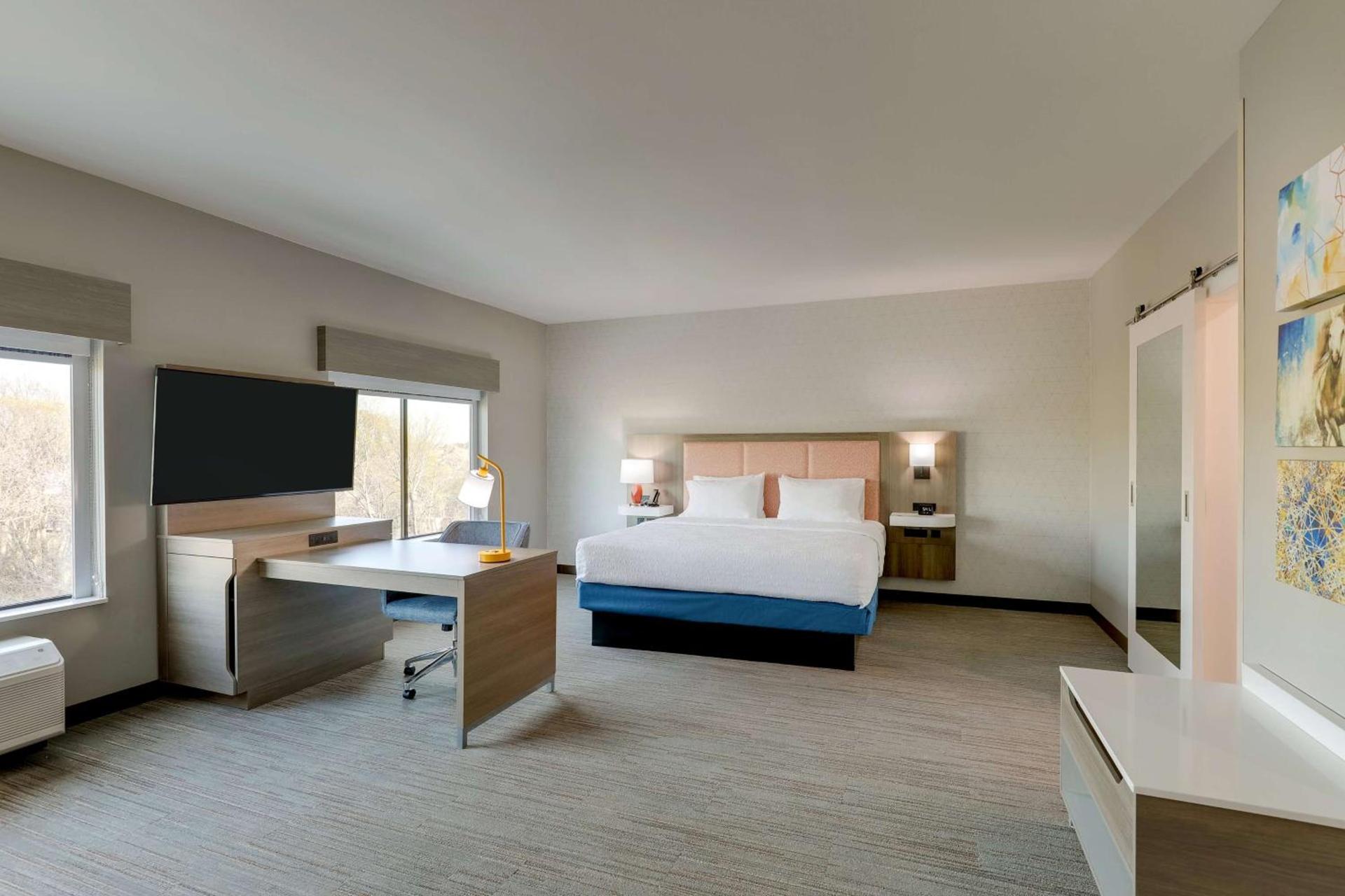 Hampton Inn & Suites Weatherford, Tx photo 50