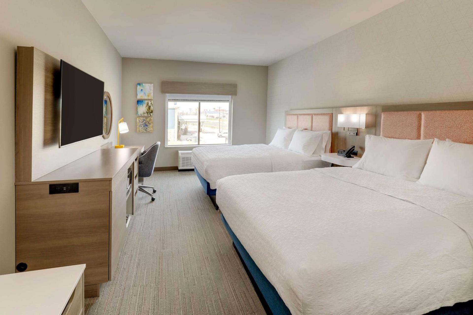 Hampton Inn & Suites Weatherford, Tx photo 56