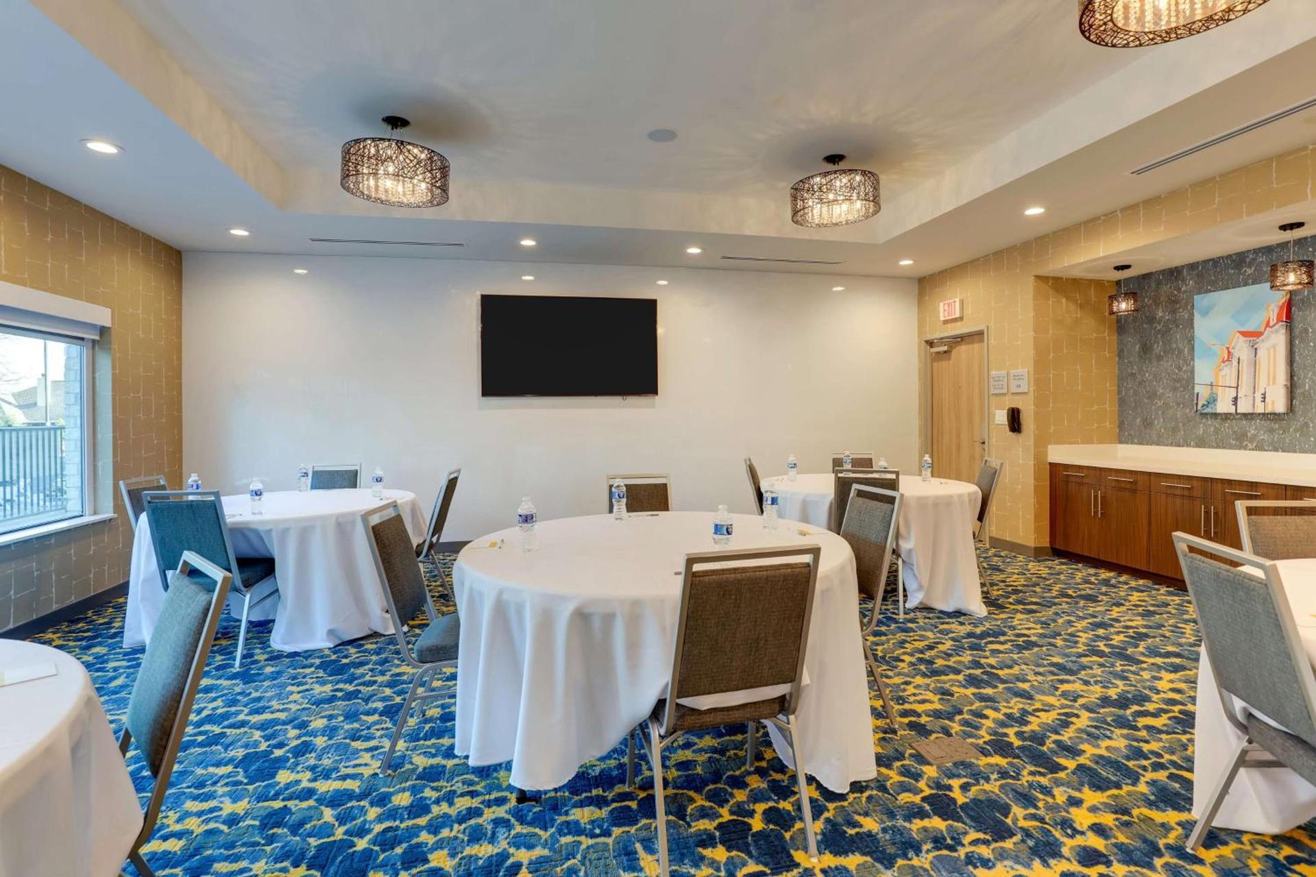 Hampton Inn & Suites Weatherford, Tx photo 67