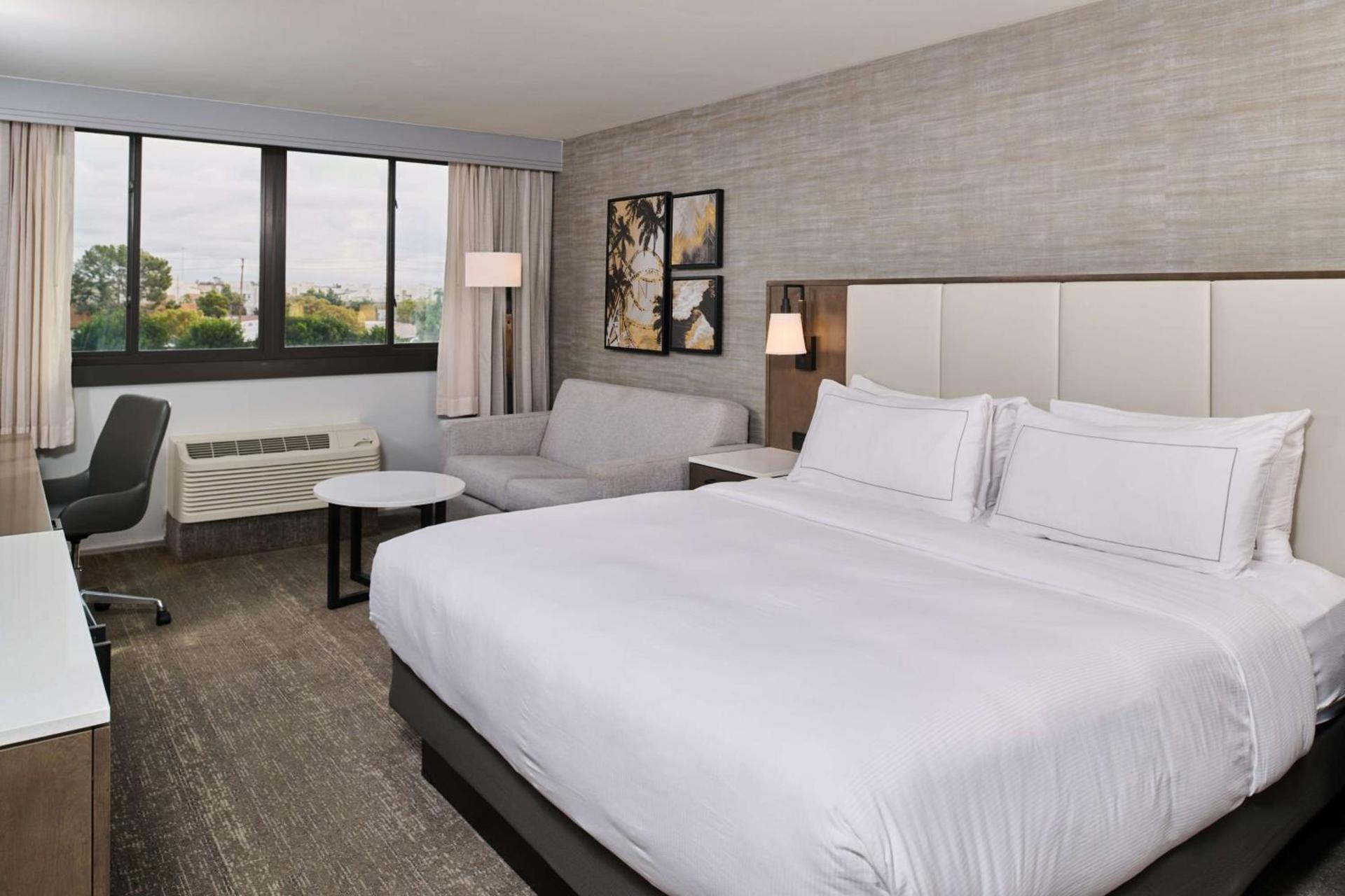 Doubletree by Hilton Buena Park photo 25