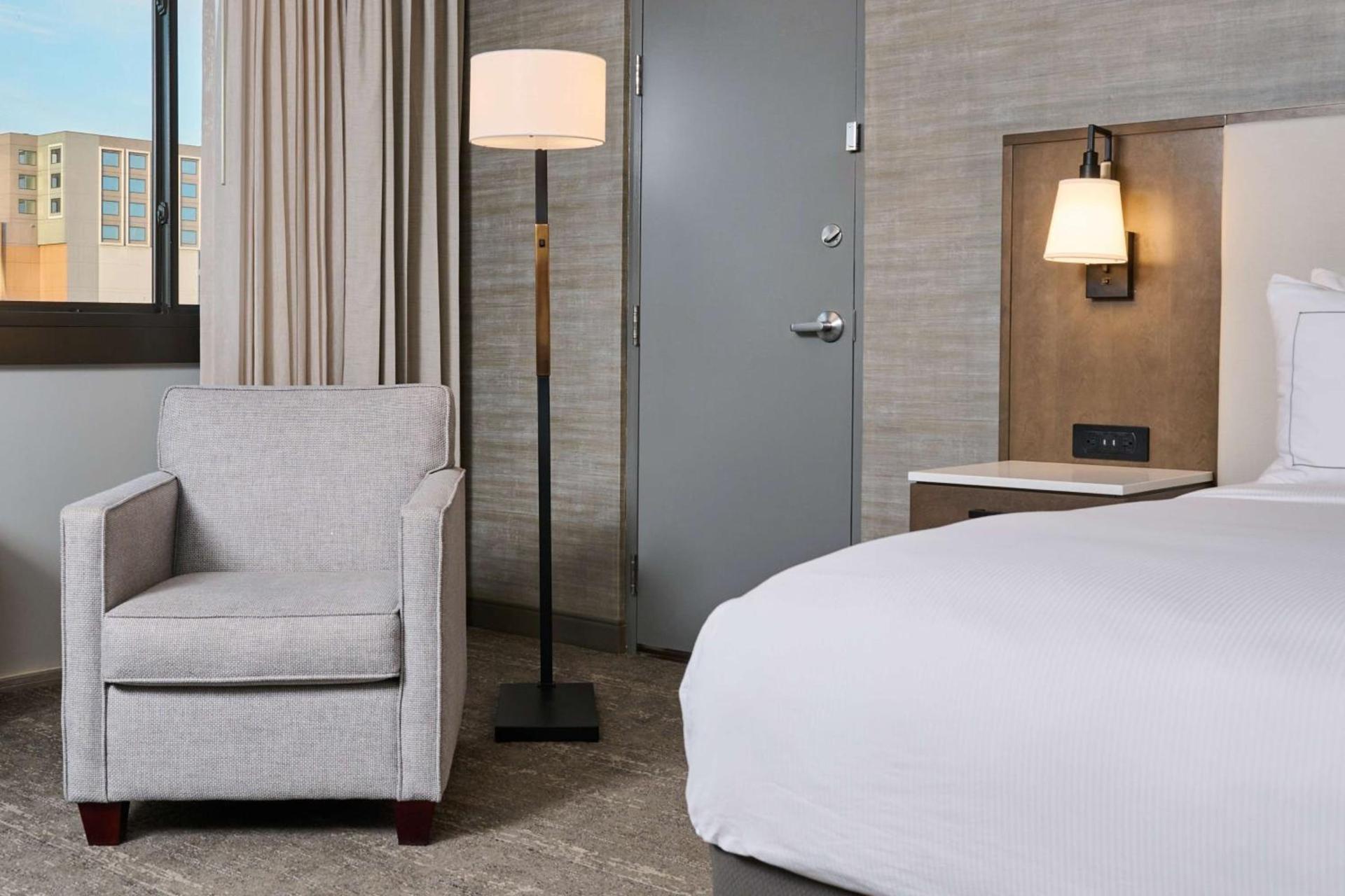 Doubletree by Hilton Buena Park photo 32