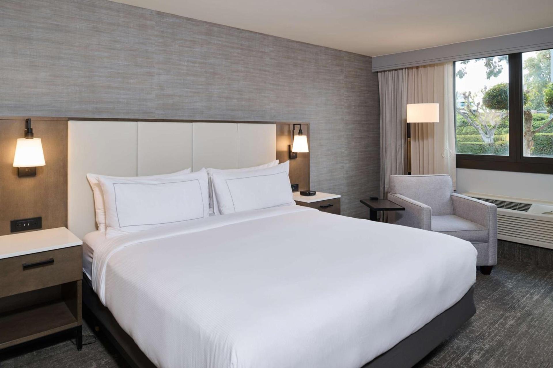 Doubletree by Hilton Buena Park photo 37