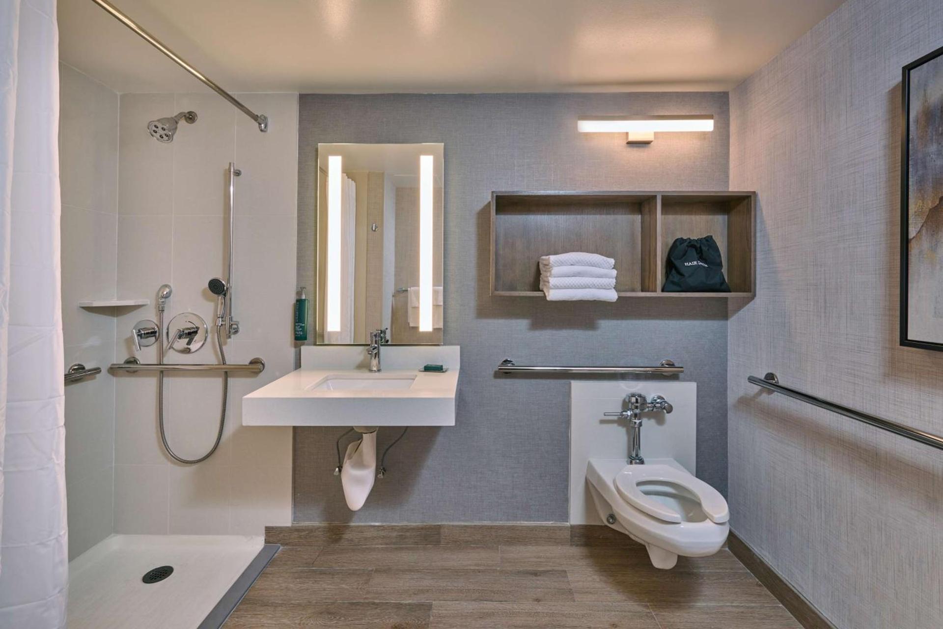 Doubletree by Hilton Buena Park photo 44