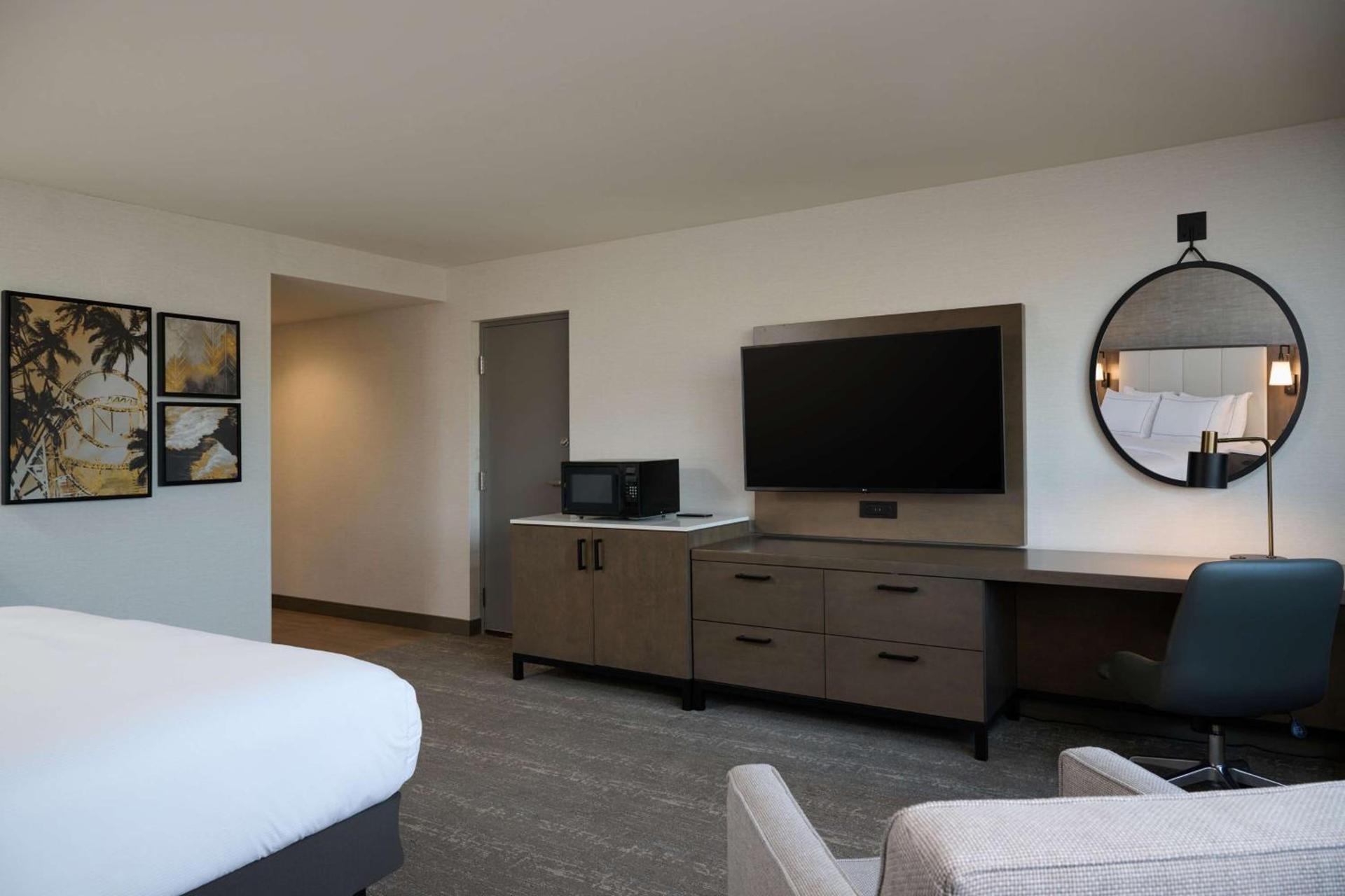 Doubletree by Hilton Buena Park photo 43