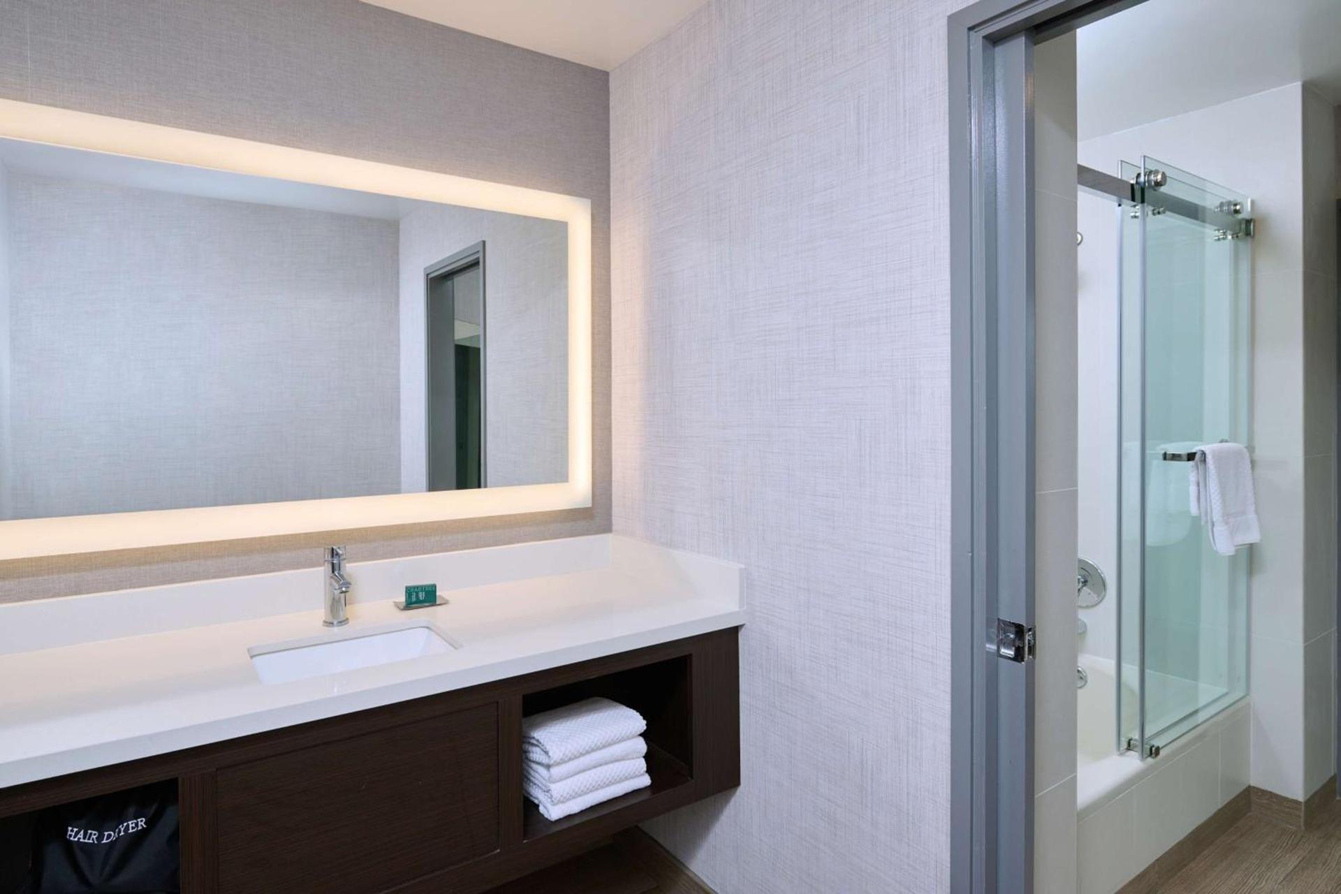 Doubletree by Hilton Buena Park photo 45