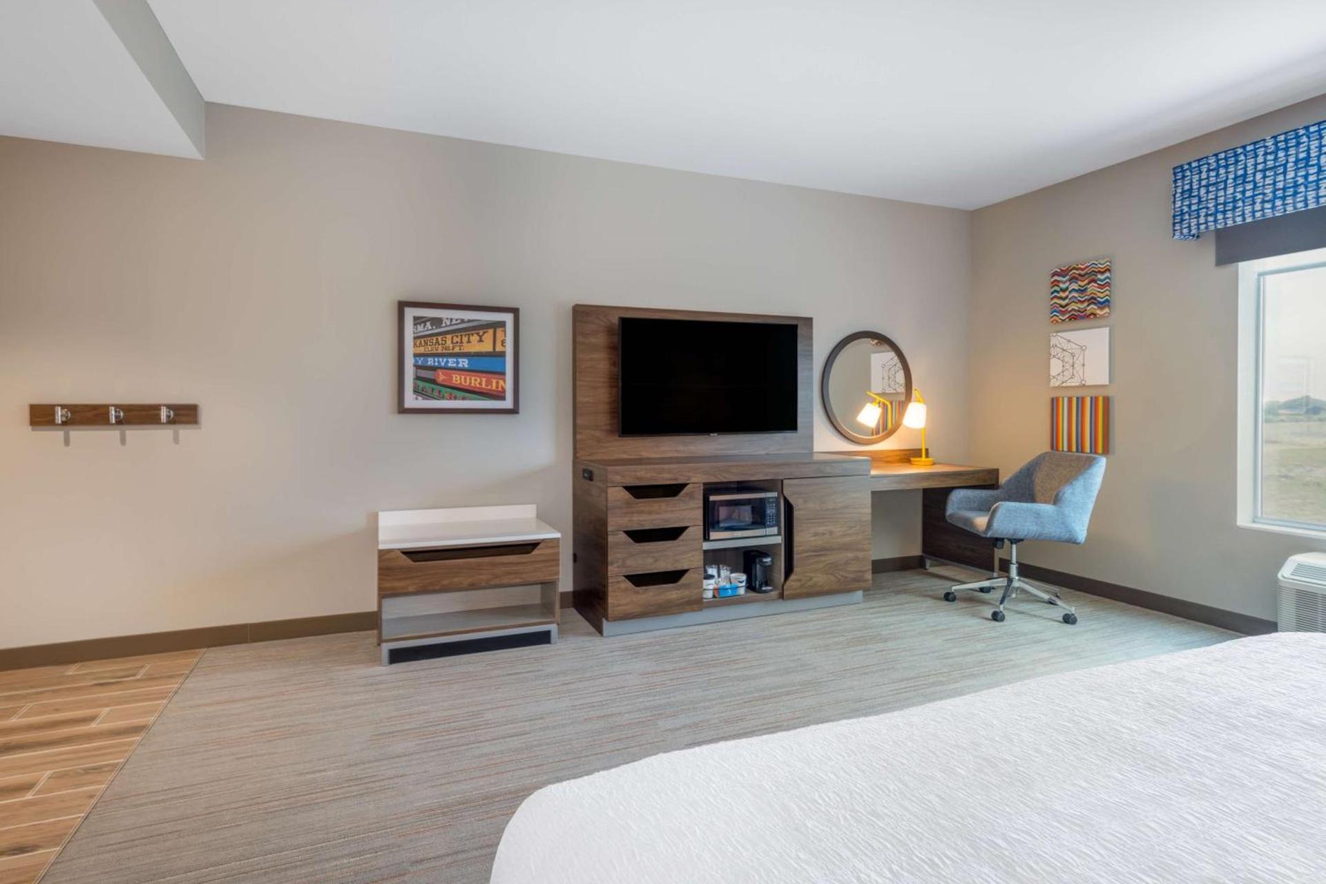 Hampton Inn Kansas City Southeast, Mo photo 19