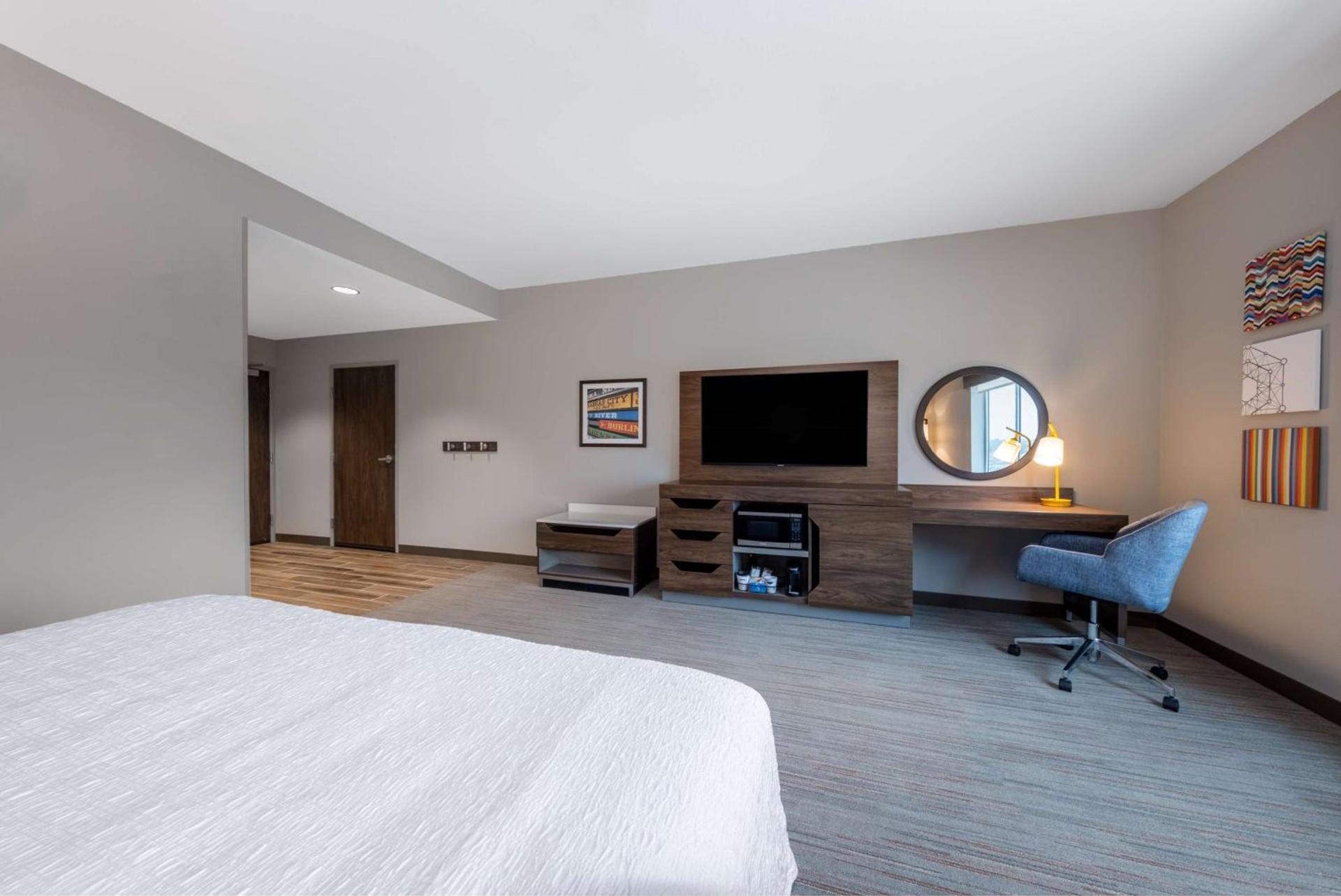 Hampton Inn Kansas City Southeast, Mo photo 32