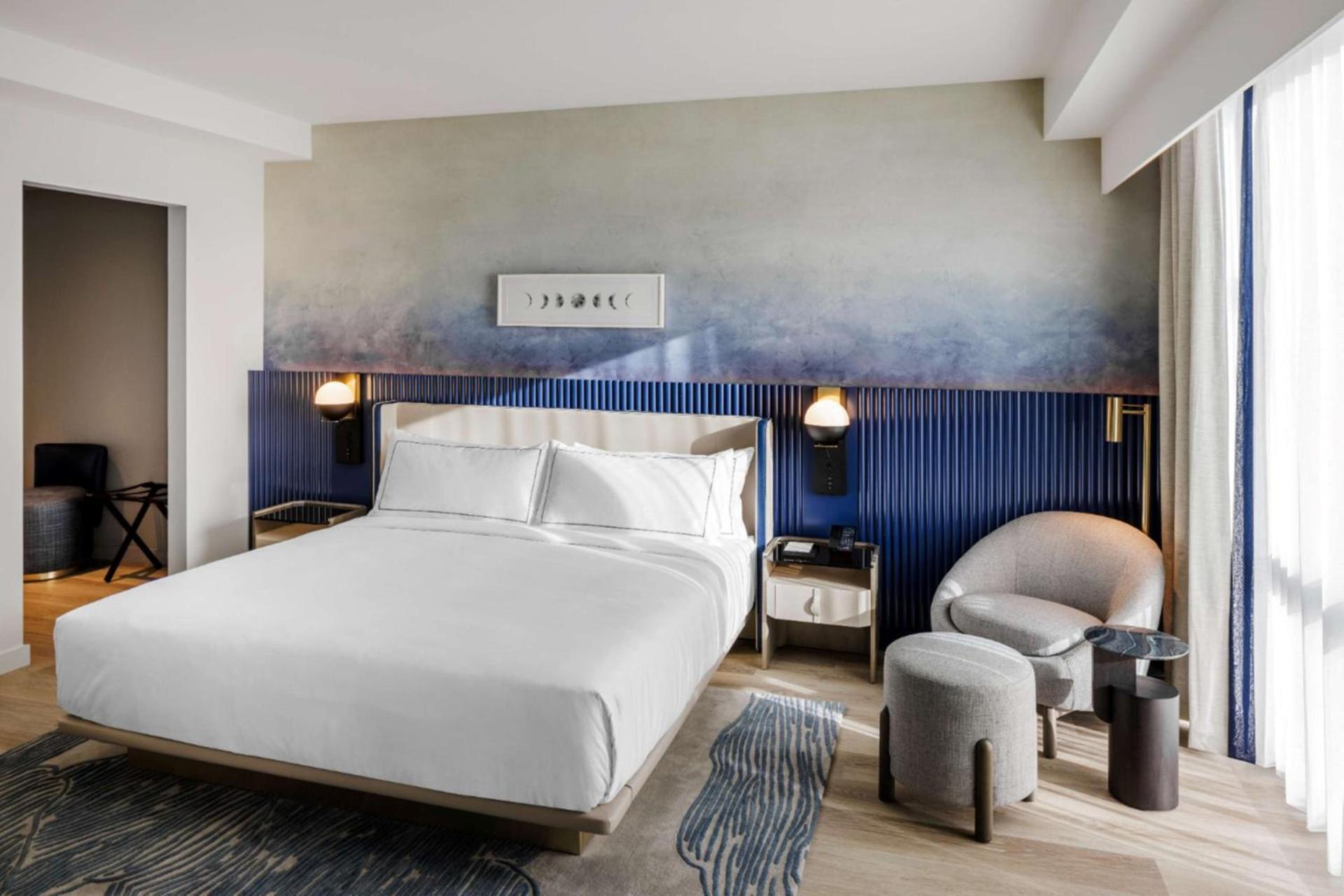 The Morrow Washington Dc, Curio Collection By Hilton photo 2