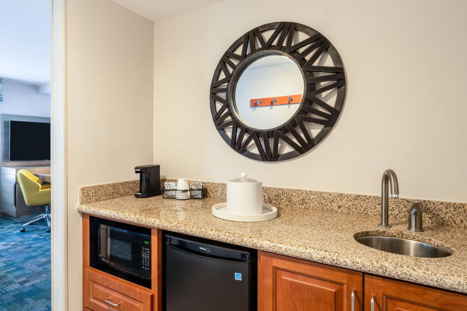 Hampton Inn & Suites Salida, CO photo 17