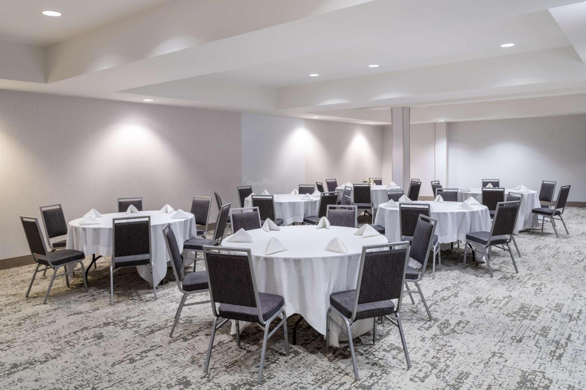 Hampton Inn & Suites Salida, CO photo 32