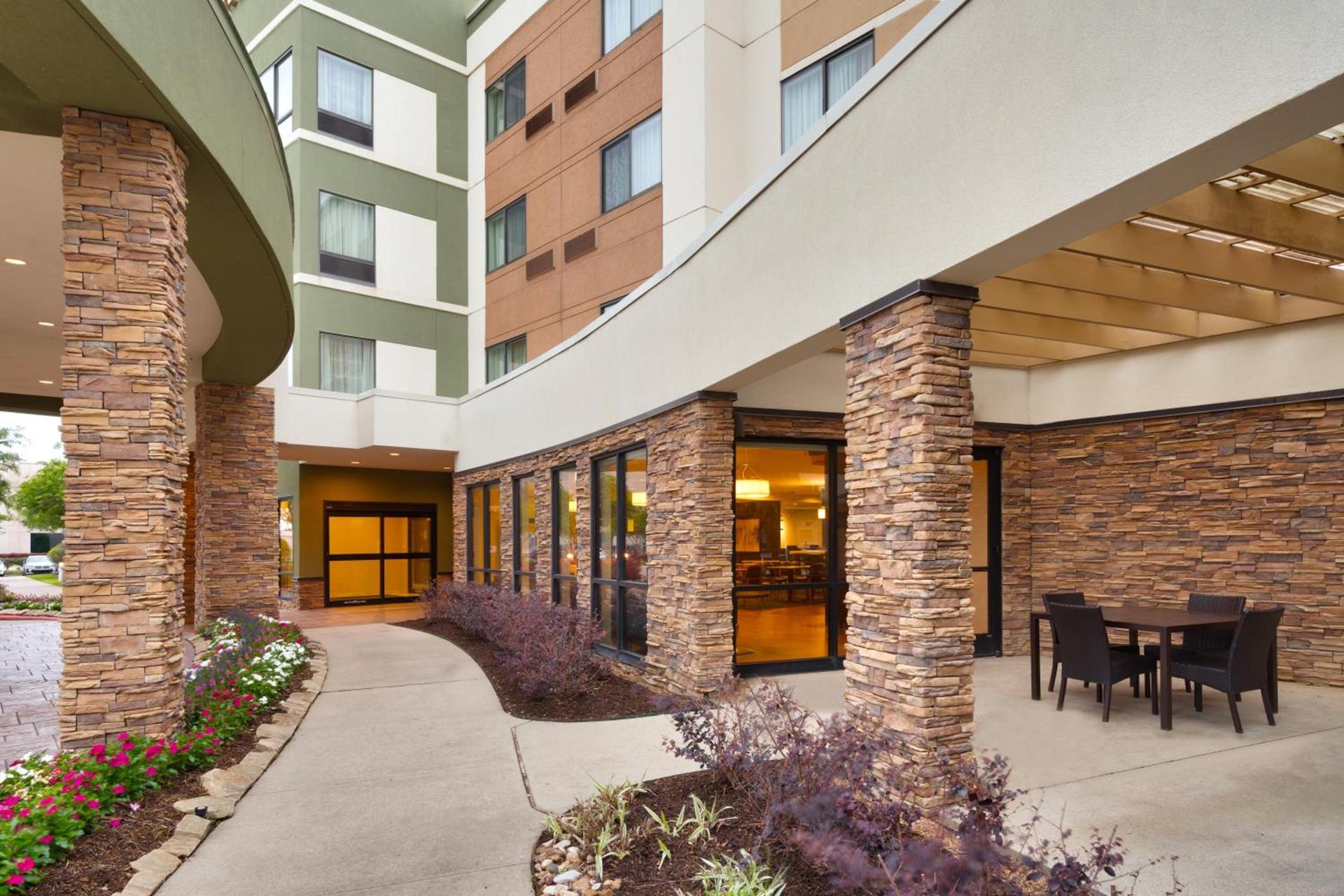 Courtyard by Marriott Houston NASA Clear Lake photo 5