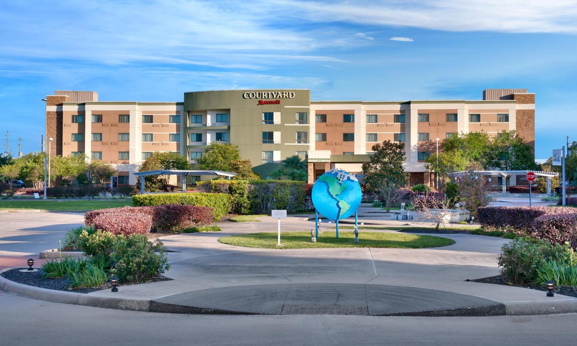 Courtyard by Marriott Houston NASA Clear Lake photo 4